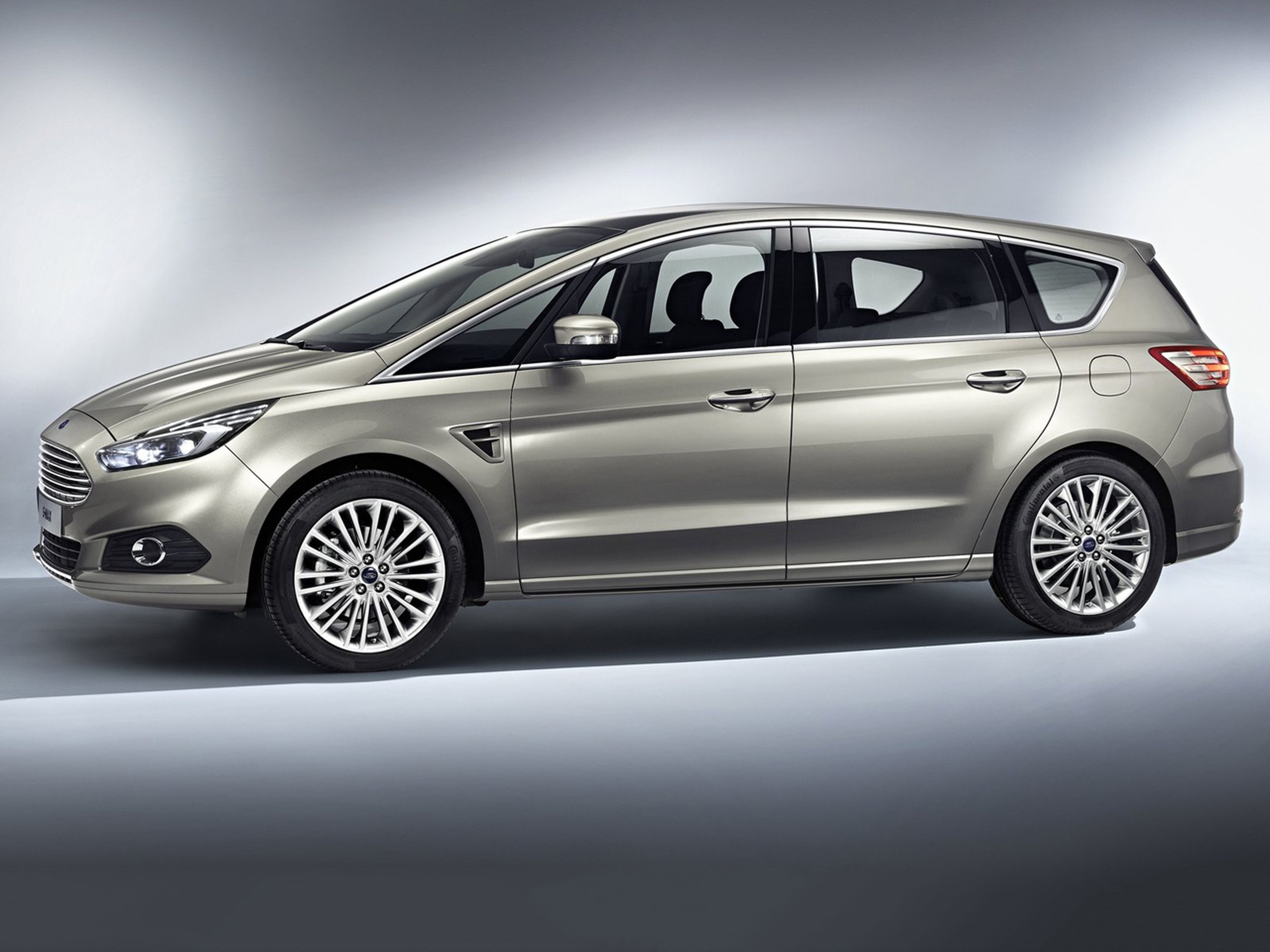Ford-SMAX_2015_B02