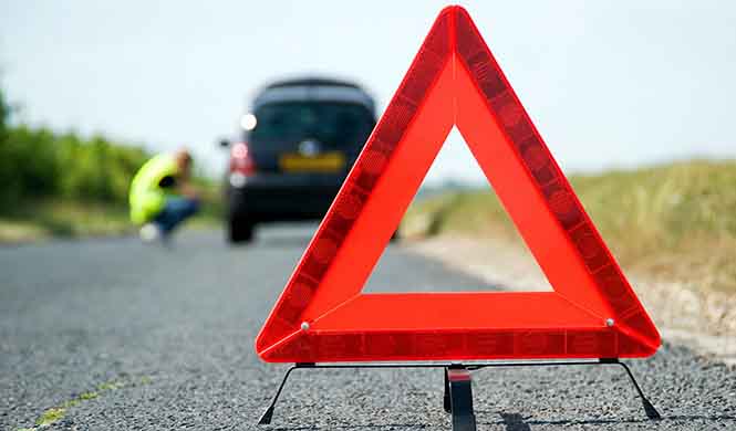 ¿Sabes colocar los triángulos de emergencia? ¿Sabes colocar los triángulos de emergencia?