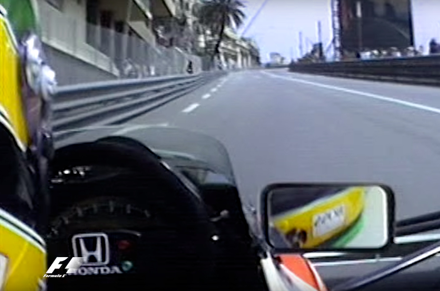 Ayrton Senna en su McLaren en Mónaco Ayrton Senna en su McLaren en Mónaco