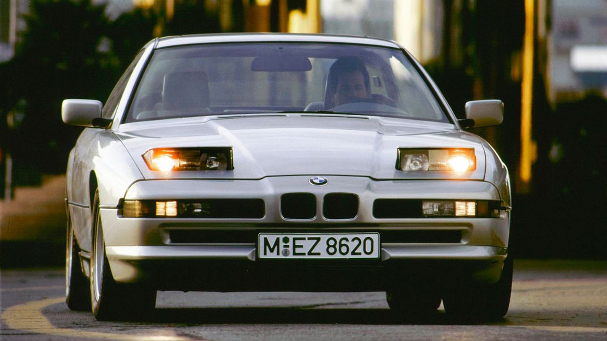 BMW Serie 8 delantera faros