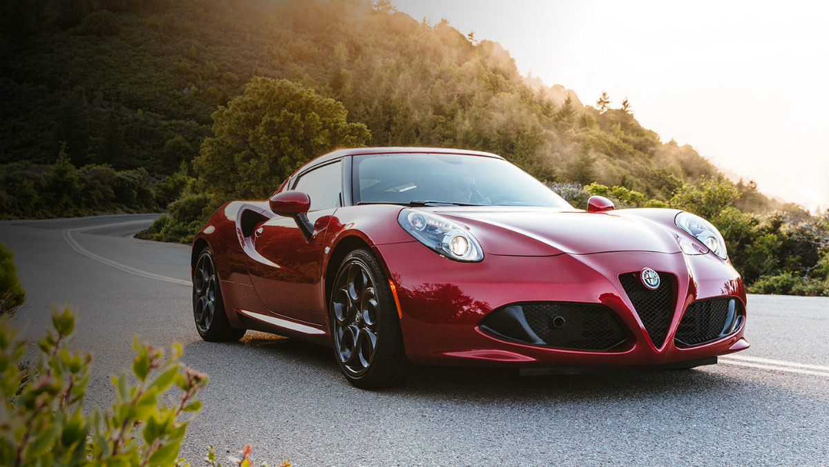 2015 Alfa Romeo 4C Coupe and 4C Spider 2015 Alfa Romeo 4C Coupe and 4C Spider
