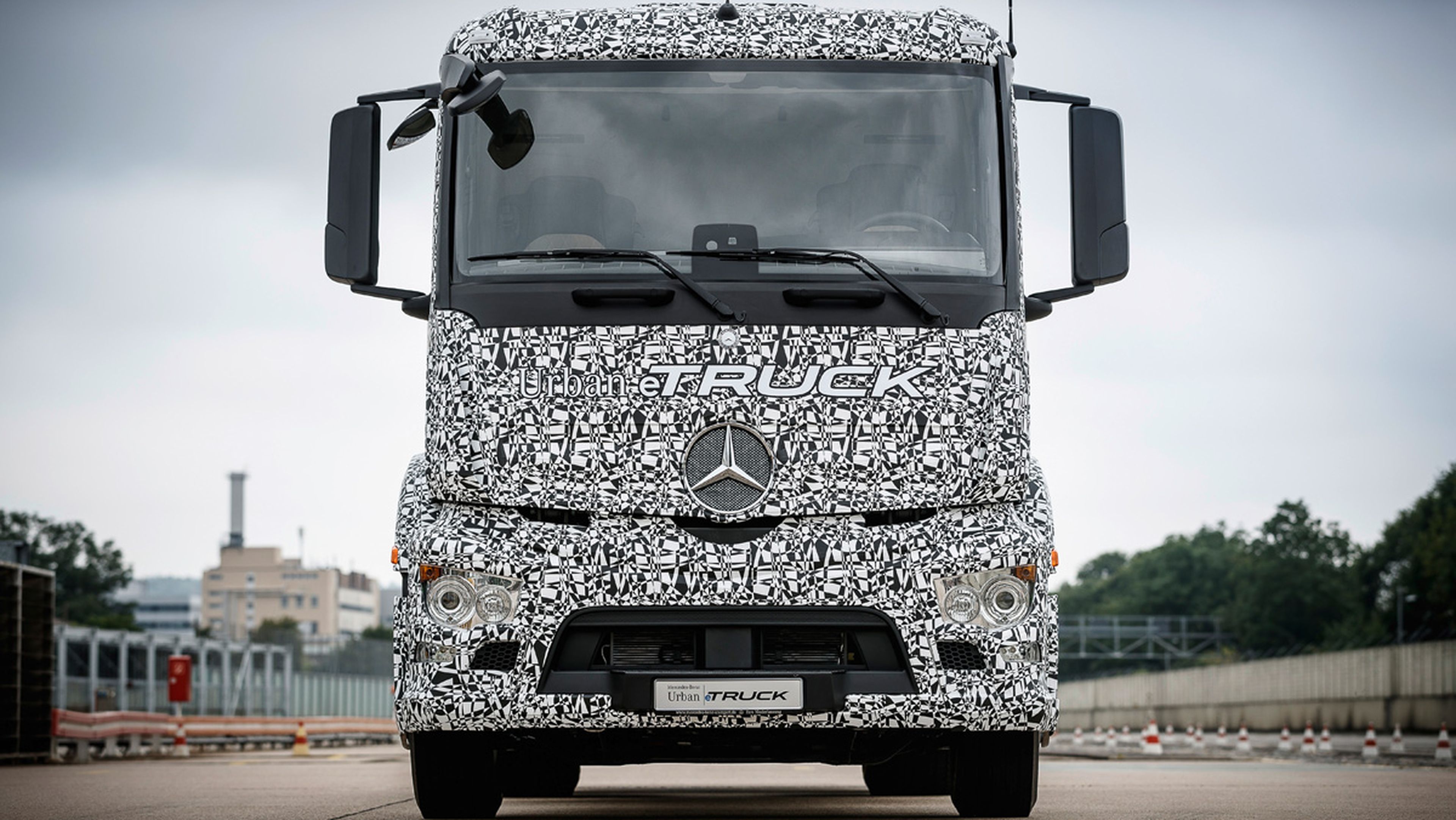 Mercedes-Benz Urban e-Truck (I)