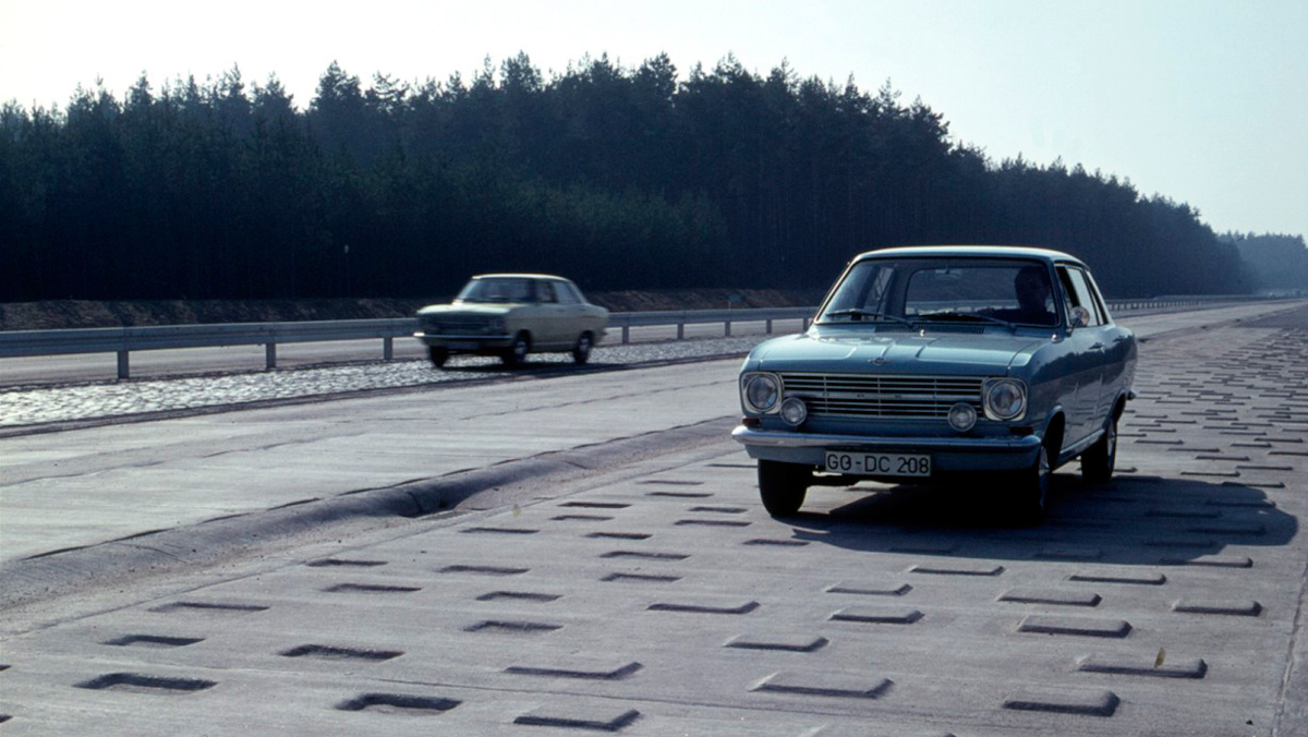 Pista de pruebas de Opel en Dudenhofen (III) Pista de pruebas de Opel en Dudenhofen (III)