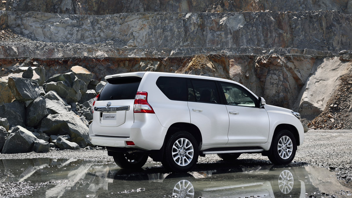 Toyota Land Cruiser 2017 (III) Toyota Land Cruiser 2017 (III)