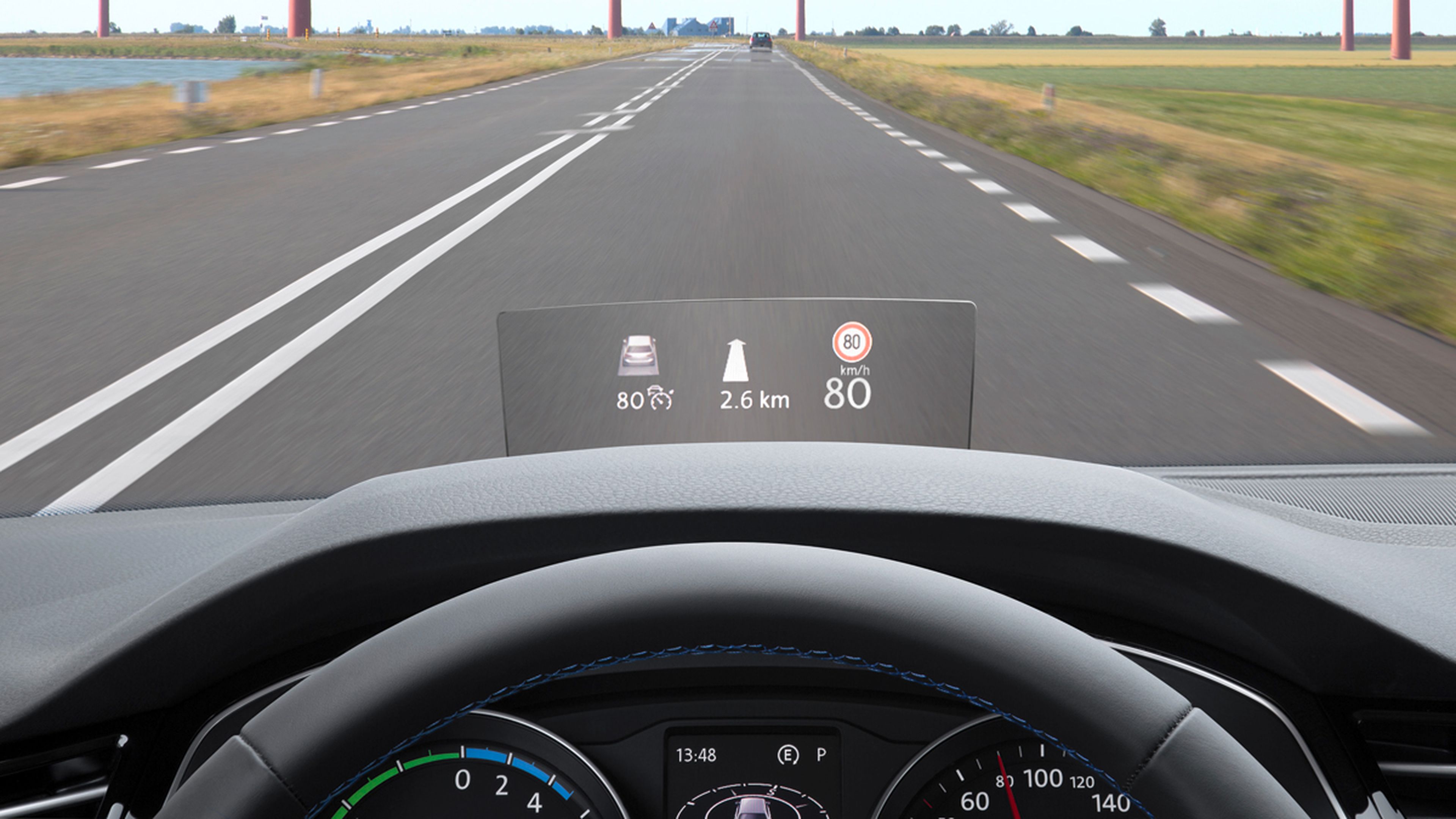 Volkswagen Passat GTE pantalla head-up
