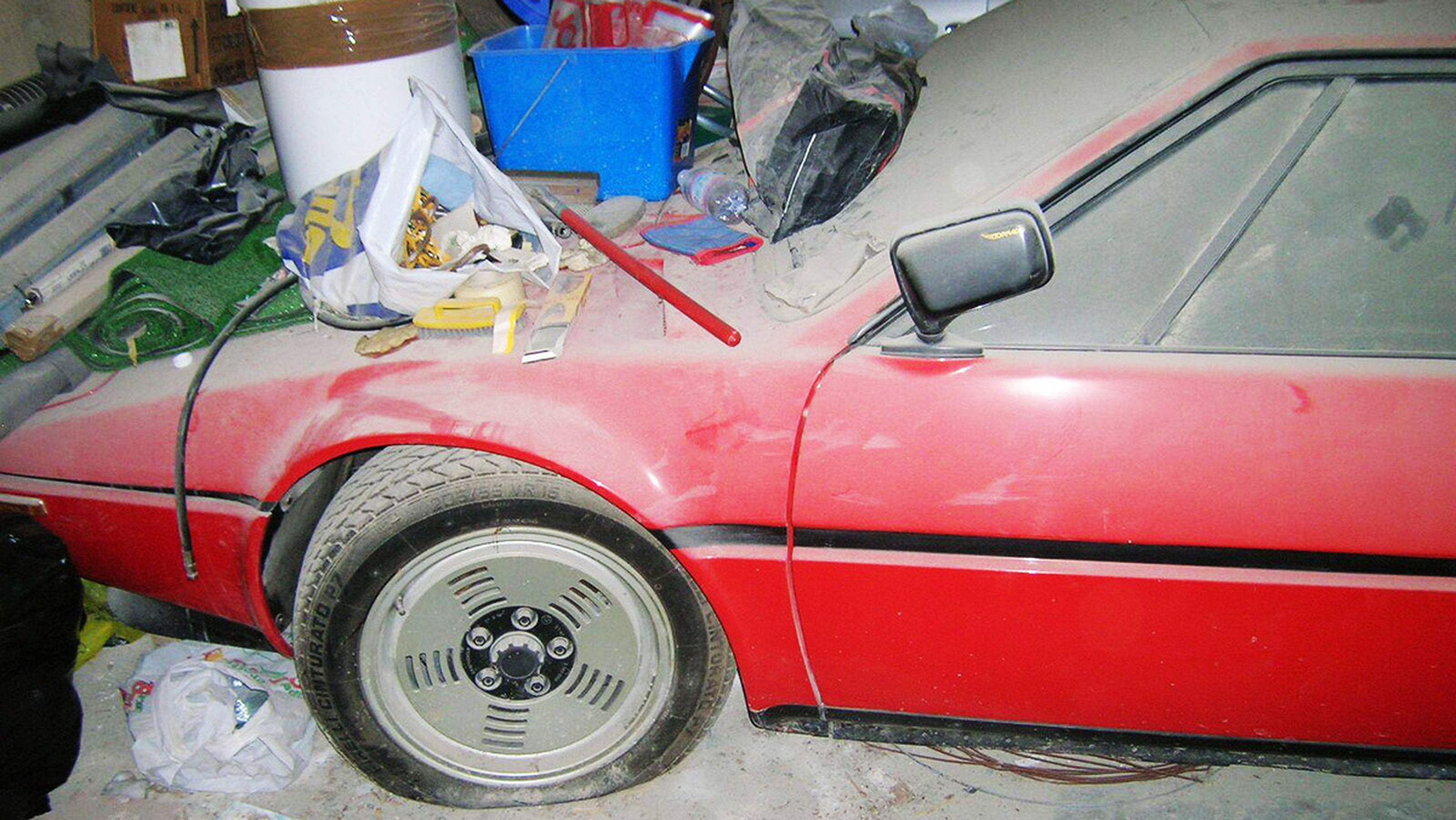 Este BMW M1 ha estado abandonado en un garaje 34 años