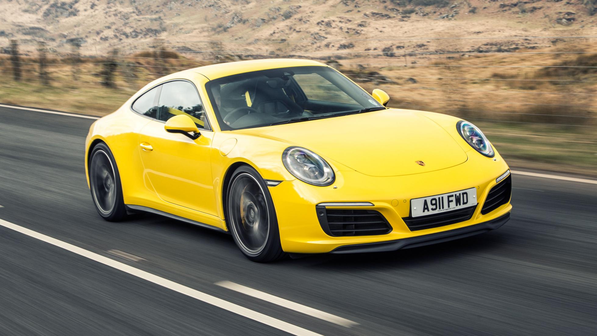 Rival Mercedes-AMG GT R, Porsche 911 Rival Mercedes-AMG GT R, Porsche 911