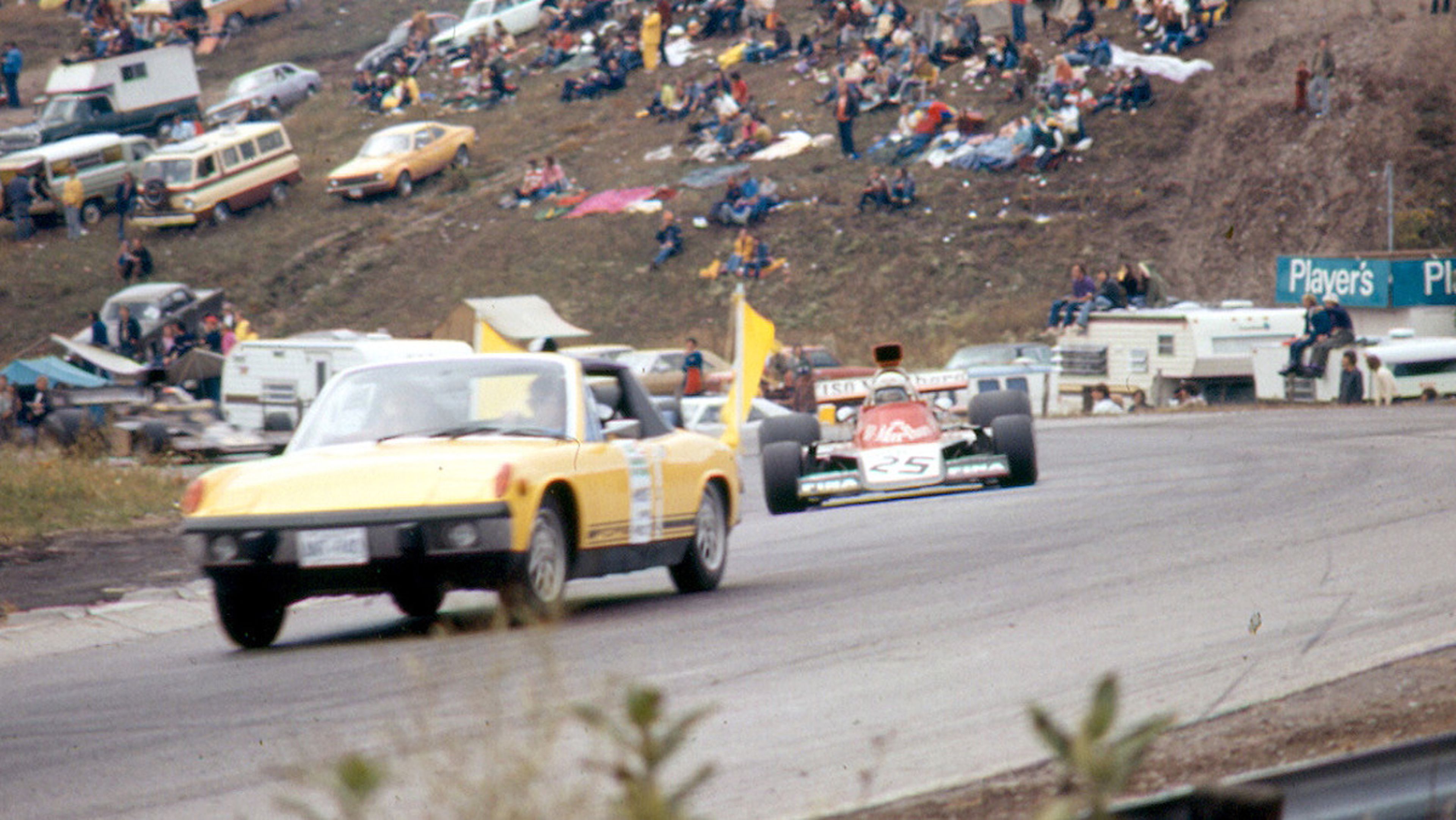 El primer coche de seguridad que salió a pista fue un Porsche 914 en el GP de Canadá 1973