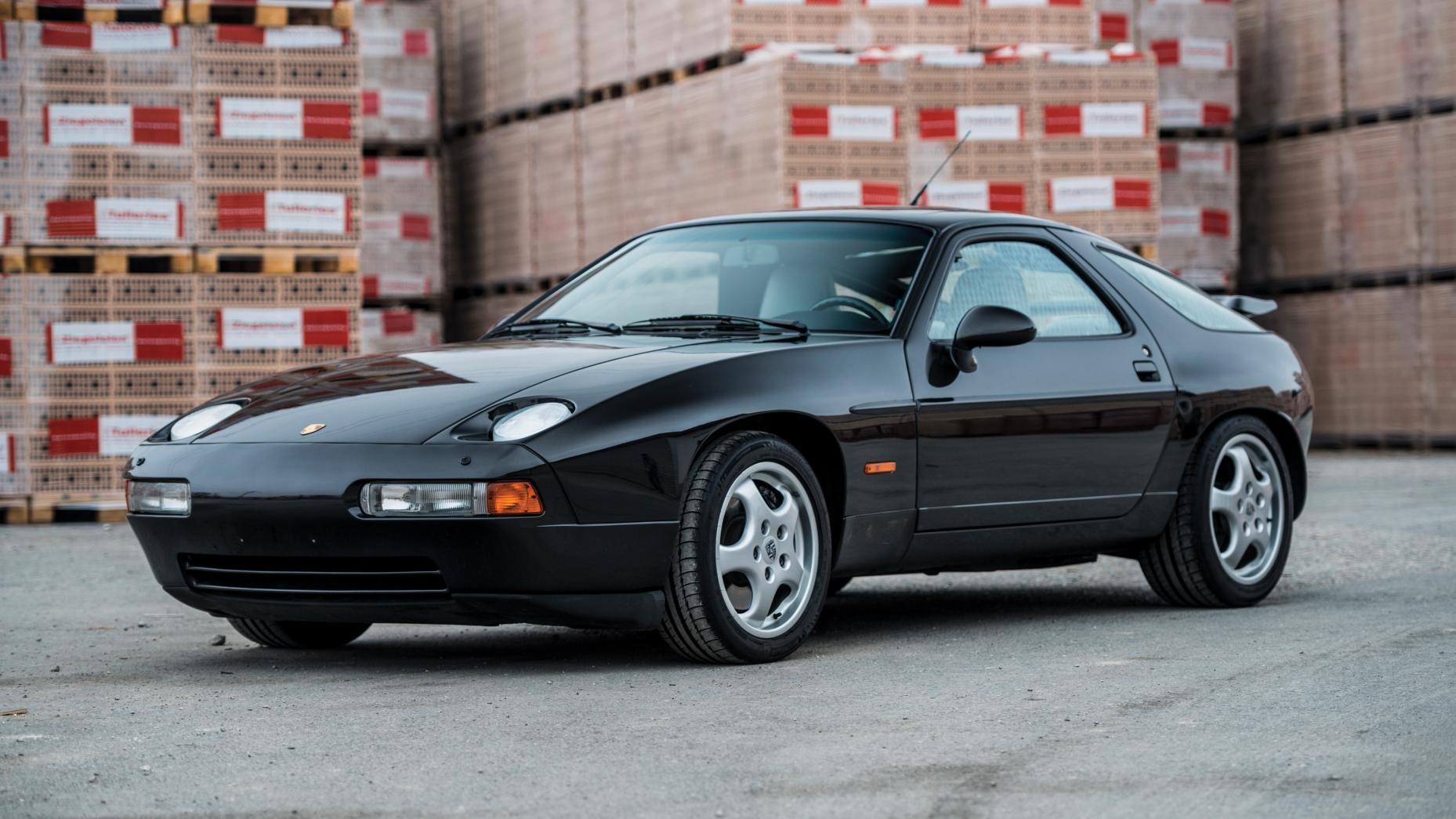 Porsche 928 GTS (1993) Porsche 928 GTS (1993)