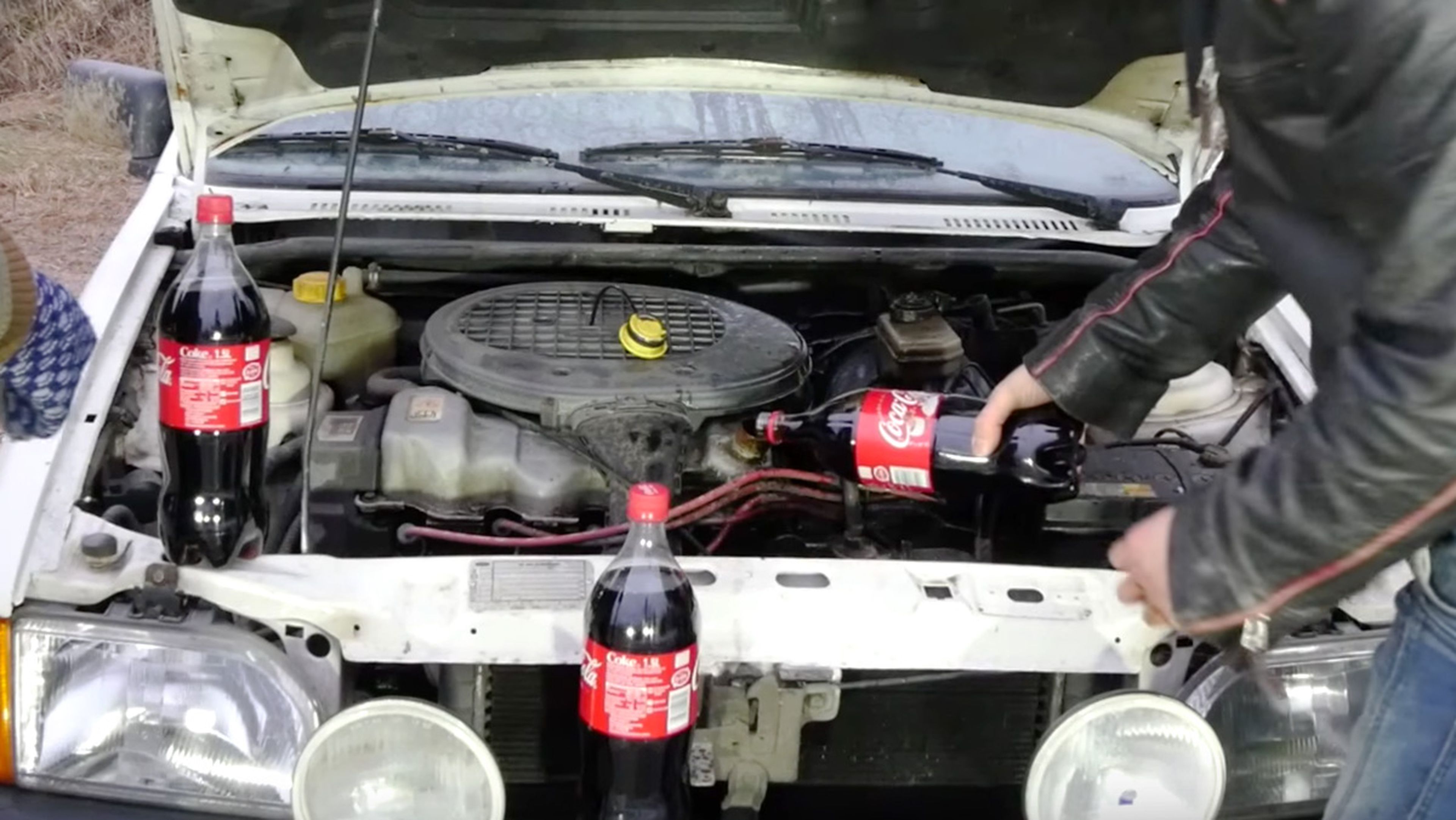 ¿Qué ocurrirá si cambias el aceite del coche por Coca-Cola?