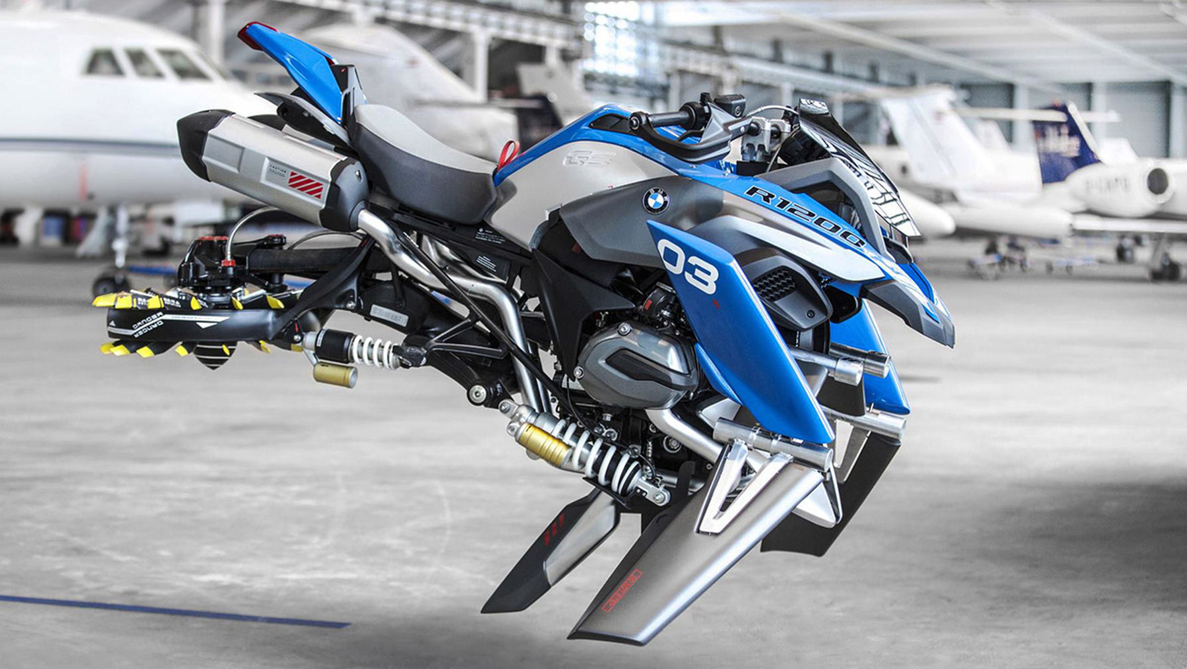 BMW lanza la moto voladora. De Lego