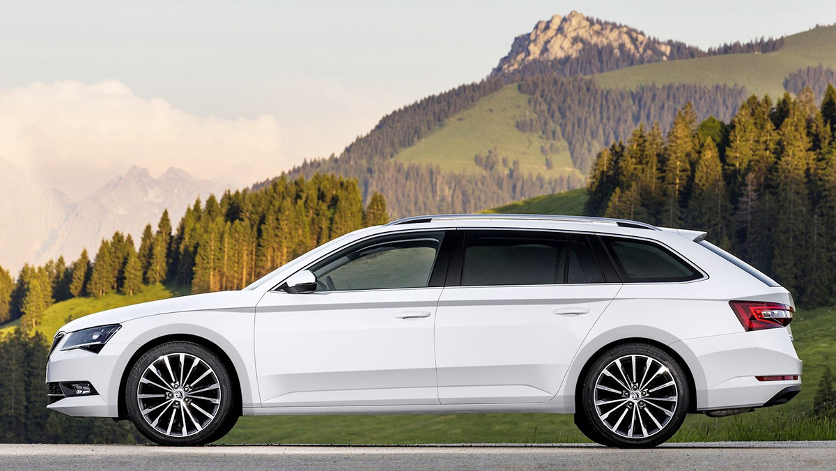 Coches nuevos entre 15.000 y 25.000 euros - Skoda Superb Combi Coches nuevos entre 15.000 y 25.000 euros - Skoda Superb Combi