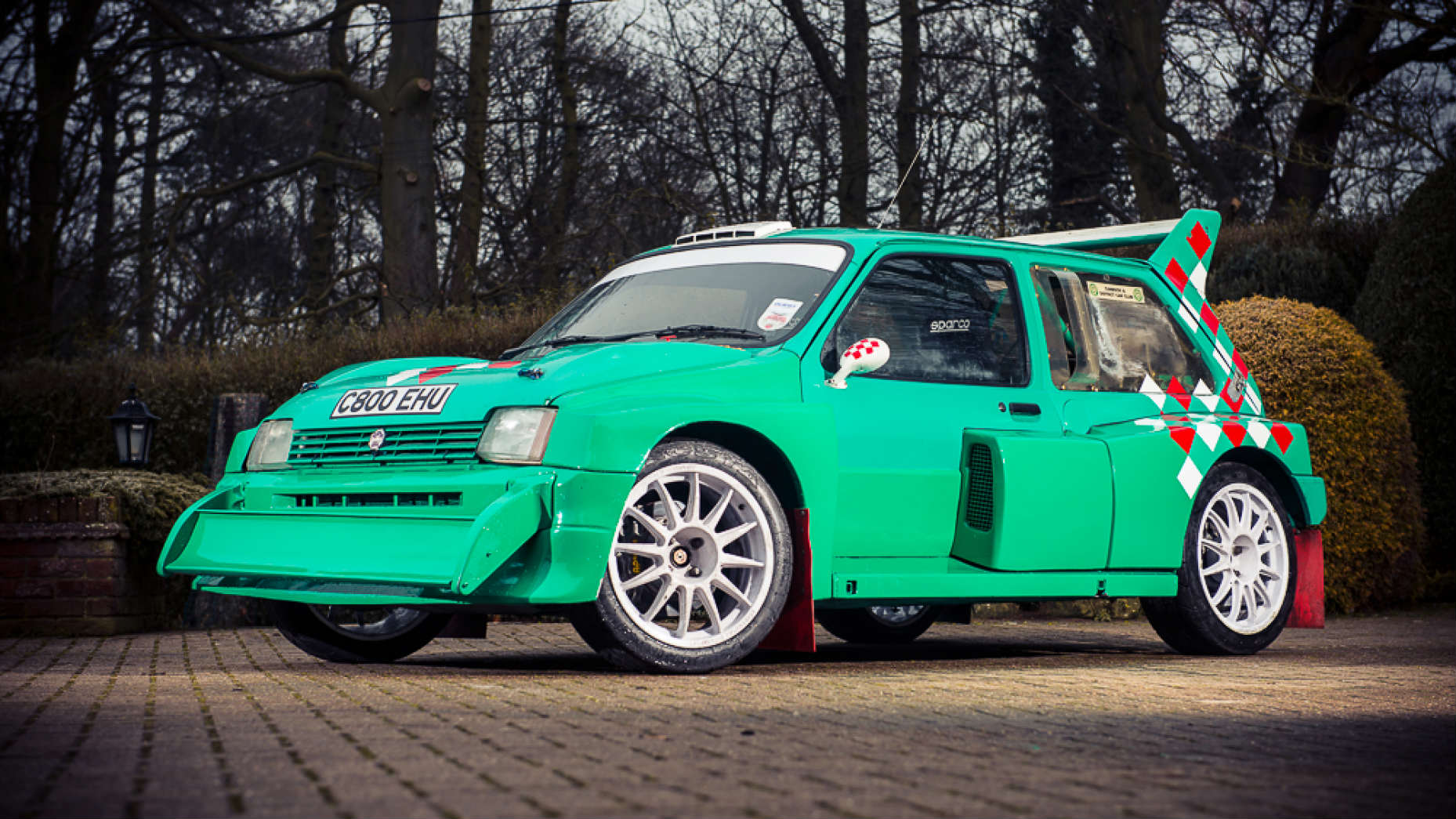 MG Metro 6R4 de 1998 (Precio estimado de 93.000 a 116.000 euros) MG Metro 6R4 de 1998 (Precio estimado de 93.000 a 116.000 euros)