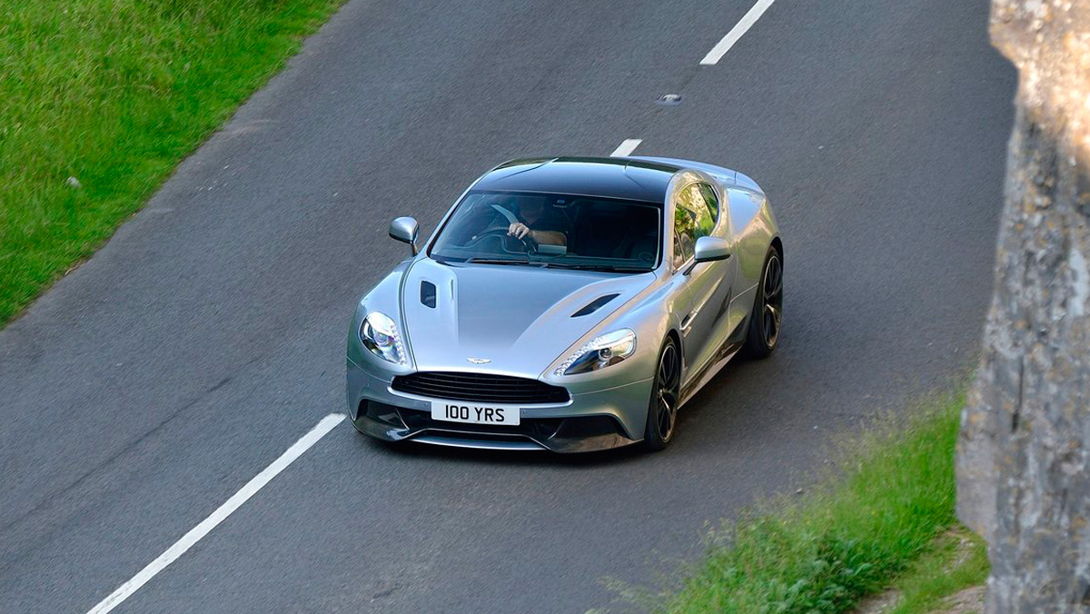 Coches más lentos que el Audi RS5: Aston Martin Vanquish (II) Coches más lentos que el Audi RS5: Aston Martin Vanquish (II)