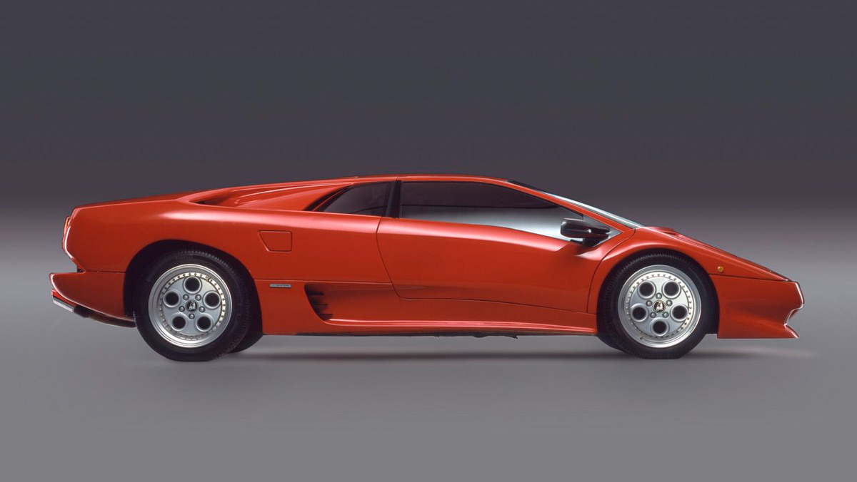 Coches más lentos que el Audi RS5: Lamborghini Diablo (II) Coches más lentos que el Audi RS5: Lamborghini Diablo (II)