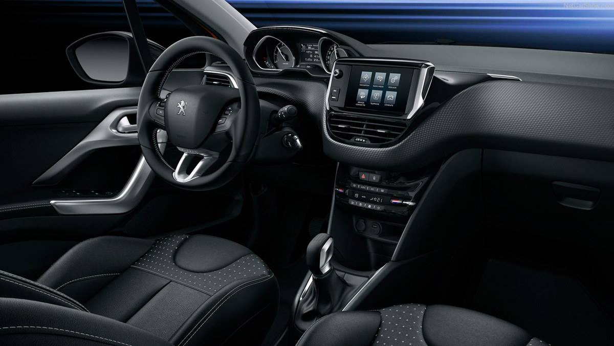 Coches que aparcan solos, Peugeot 208 (I) Coches que aparcan solos, Peugeot 208 (I)