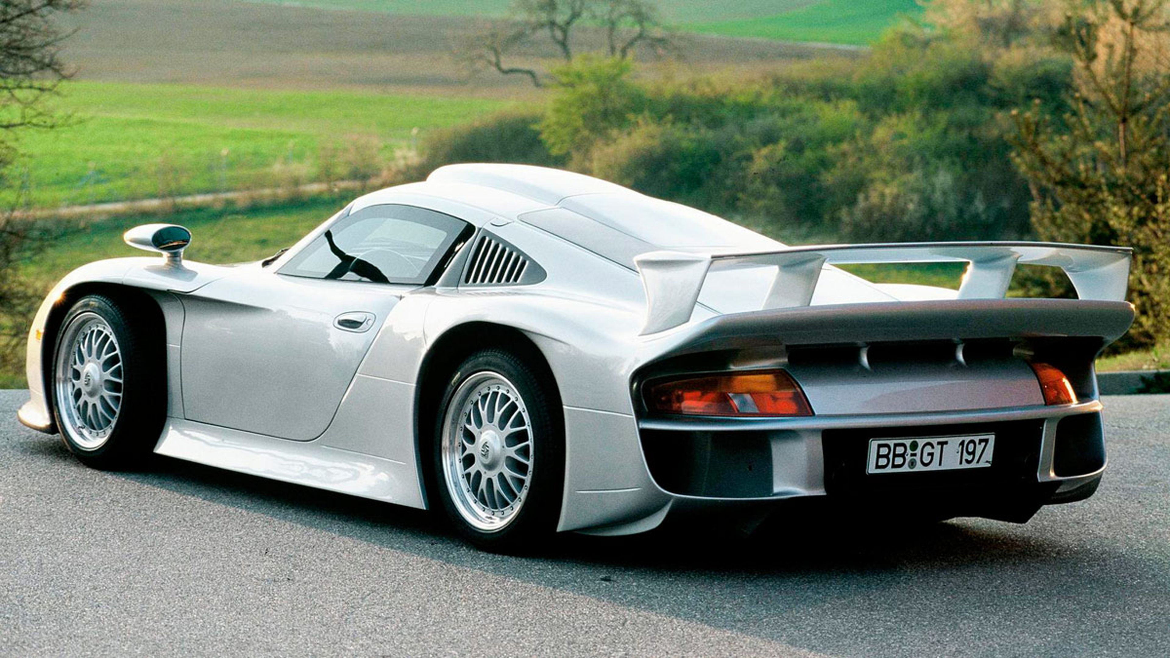 Mejores coches homologados: Porsche 911 GT1