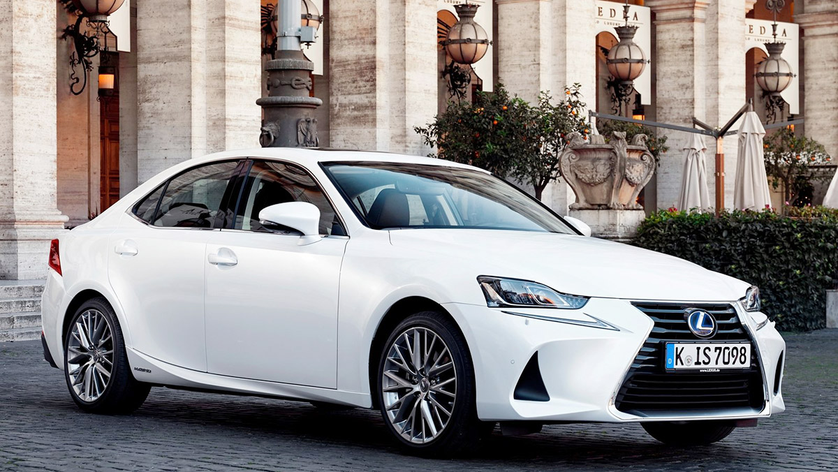 Los mejores coches nuevos entre 35.000 y 40.000 euros - Lexus IS 300h Los mejores coches nuevos entre 35.000 y 40.000 euros - Lexus IS 300h