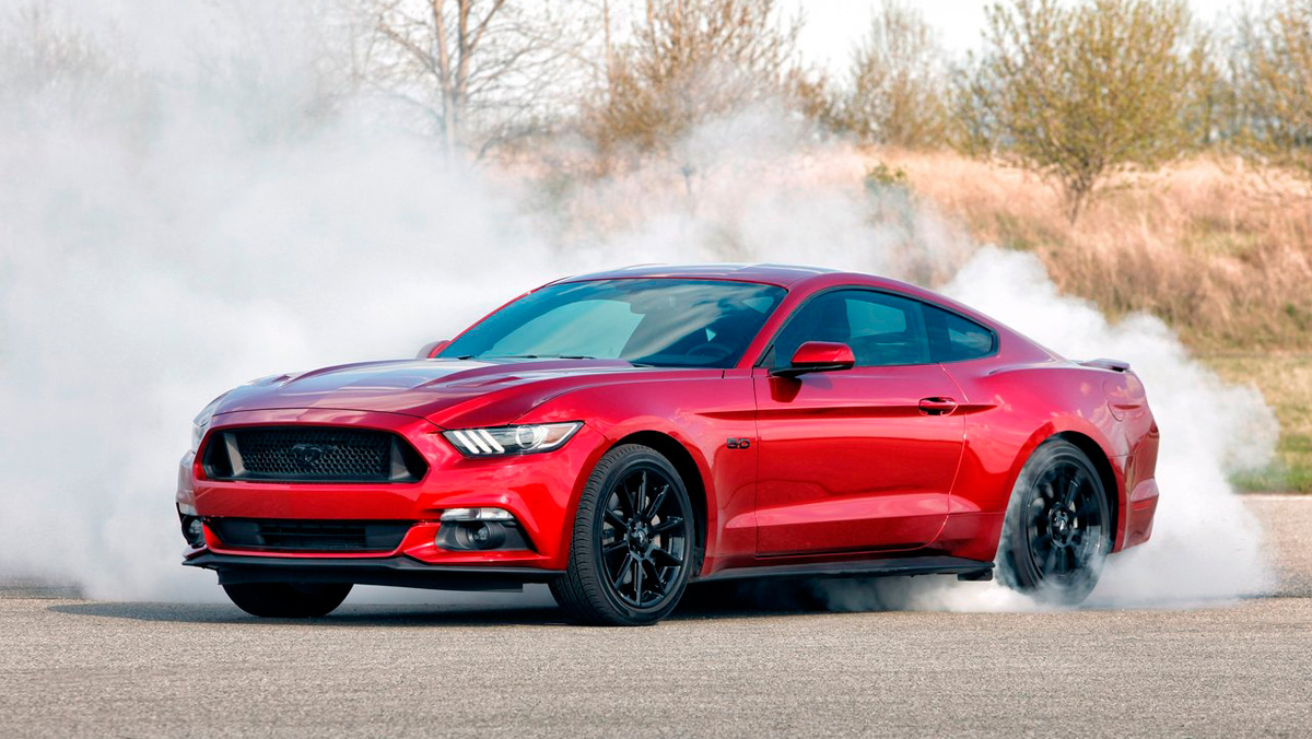 Coches que no salen de la gasolinera: Ford Mustang Fastback (II) Coches que no salen de la gasolinera: Ford Mustang Fastback (II)
