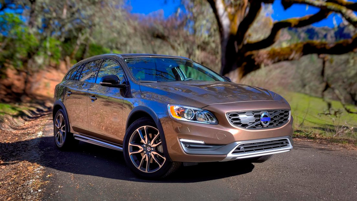 Coches que no salen de la gasolinera: Volvo V60 Cross Country T5 (II) Coches que no salen de la gasolinera: Volvo V60 Cross Country T5 (II)