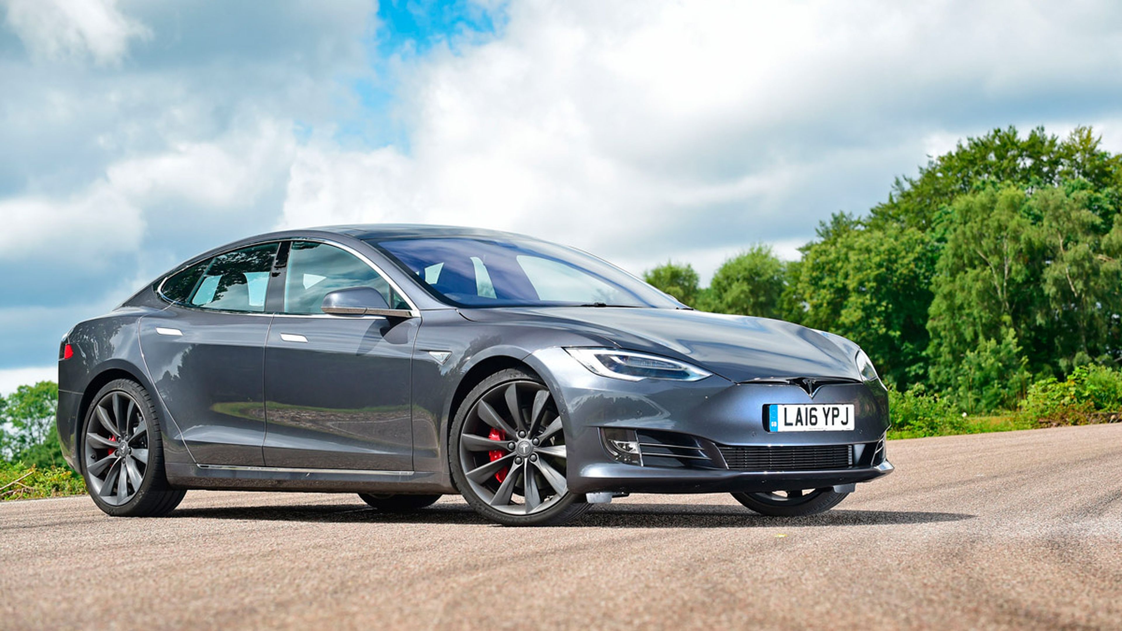 Deportivos más vendidos en marzo: Tesla Model S