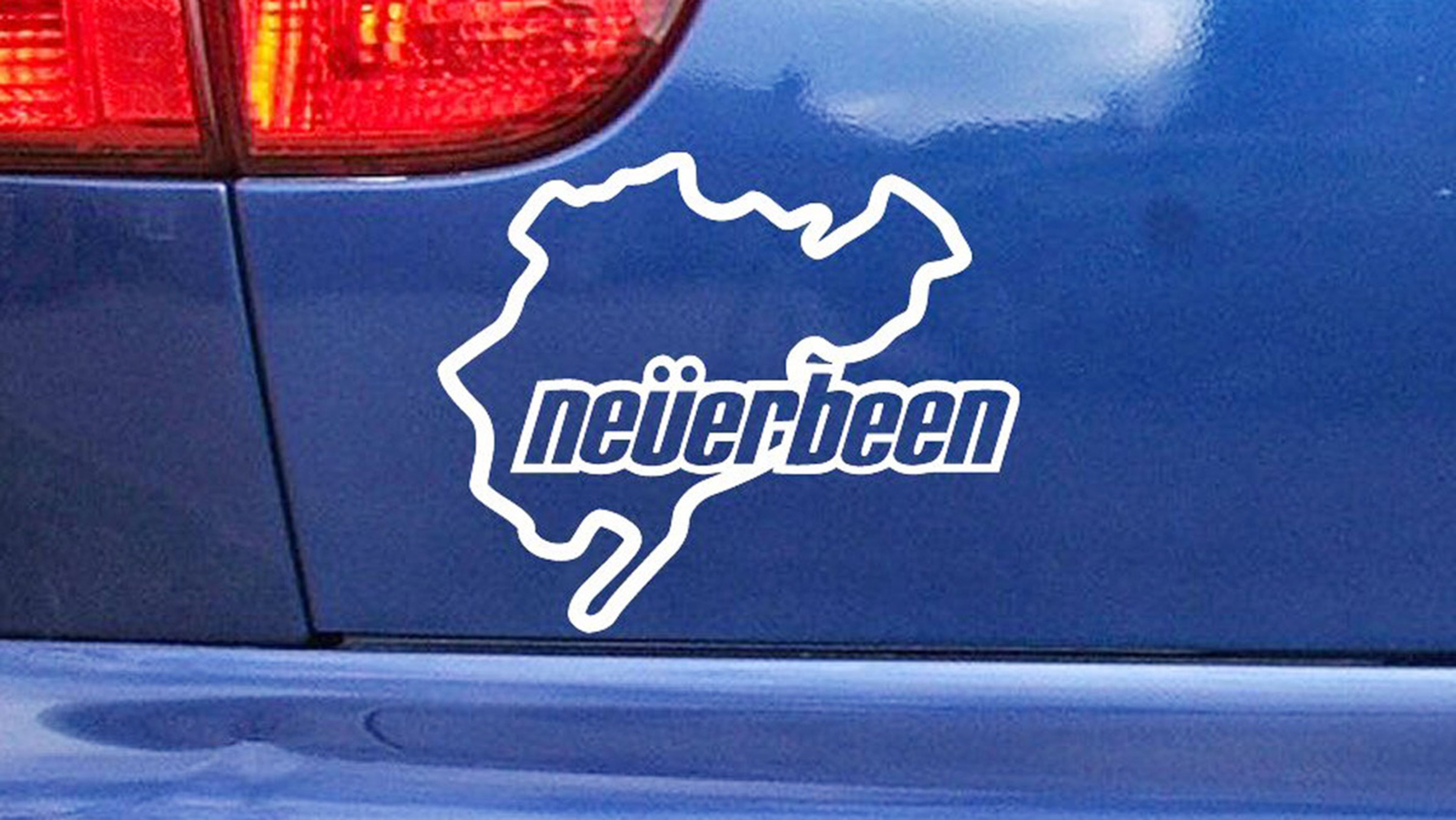 Los 9 mejores regalos para los locos de Nürburgring - Pegatina Neverbeen