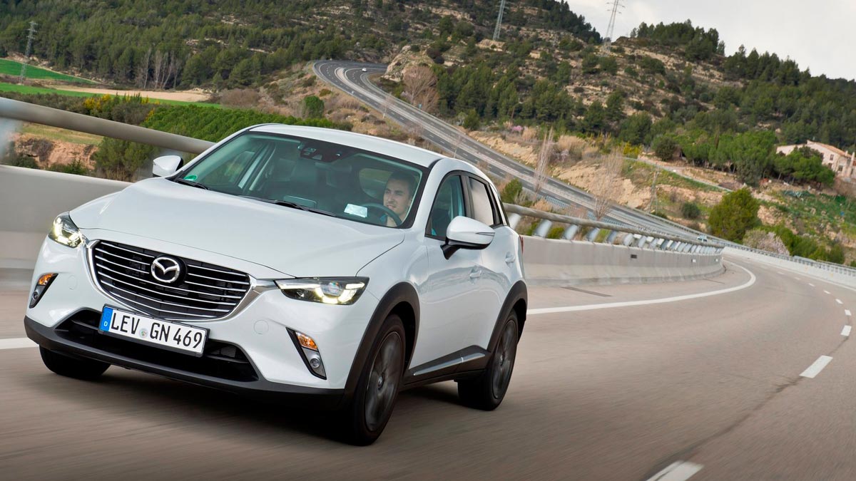 Mazda CX-3 curvas Mazda CX-3 curvas suv compacto