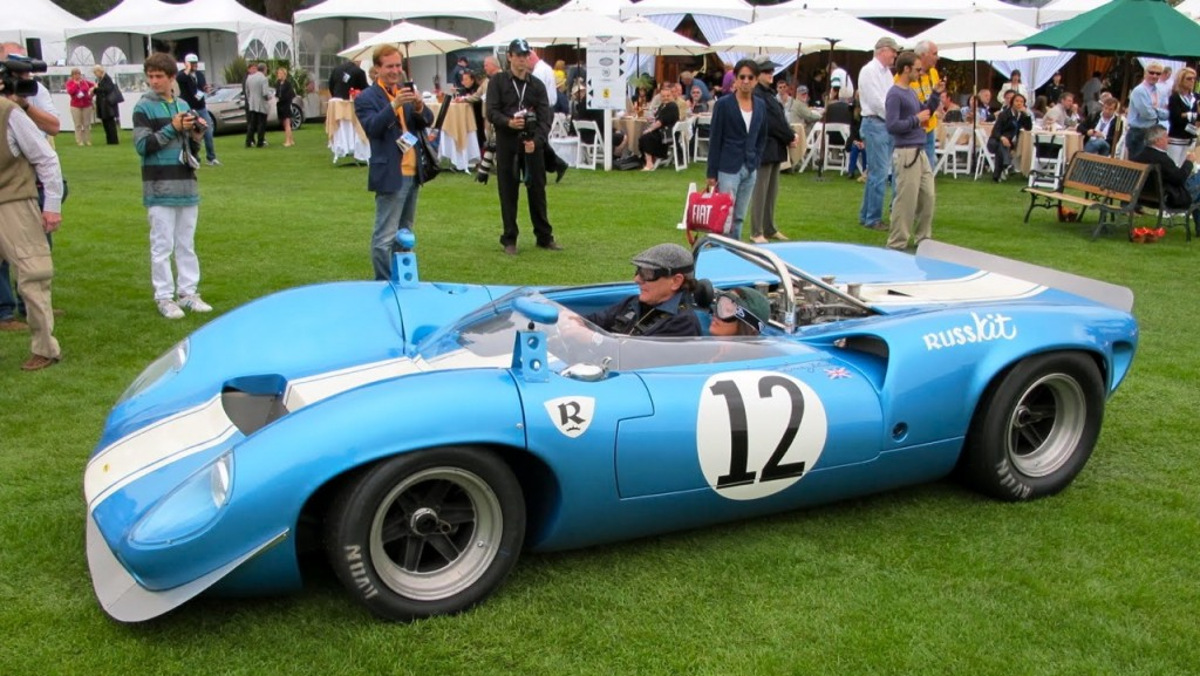 Brian a lomos de su Lola T70 Spyder de 1965 en Monterrey Brian a lomos de su Lola T70 Spyder de 1965 en Monterrey