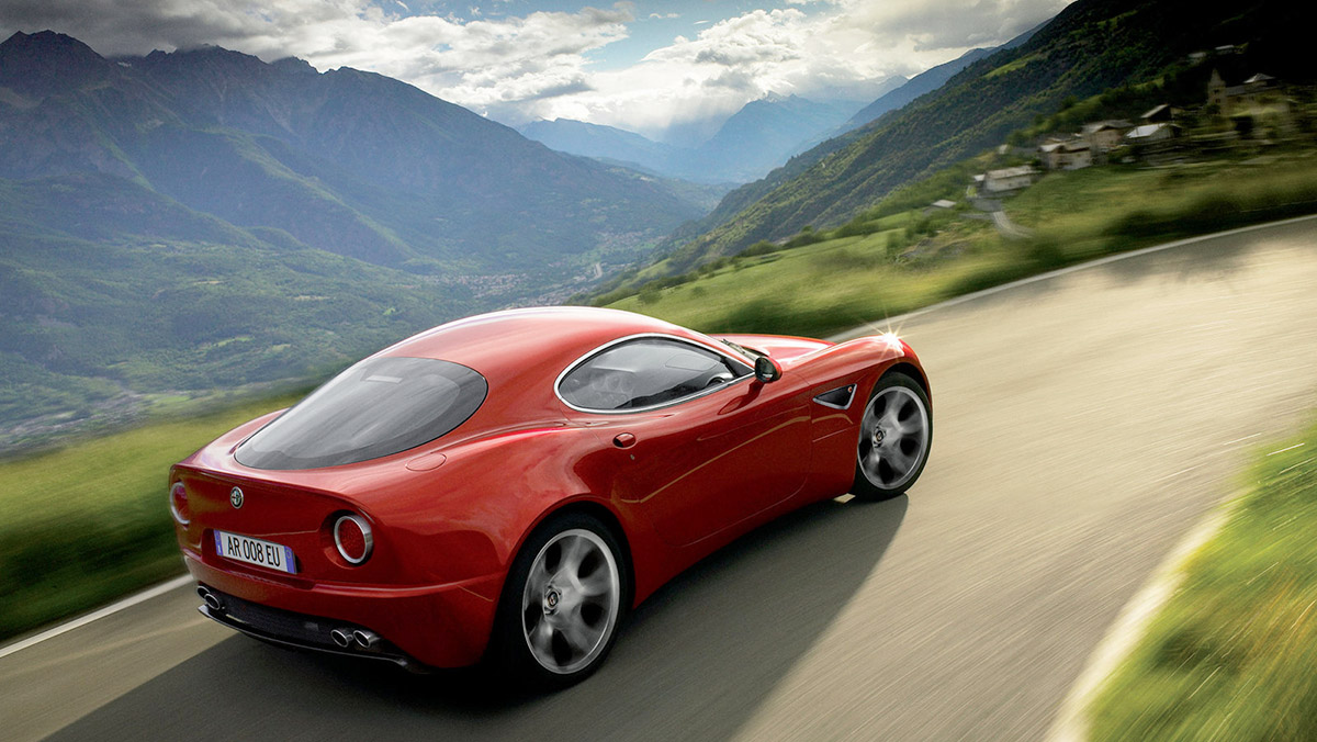 Los deportivos más elegantes de todos los tiempos - Alfa Romeo 8C Competizione Los deportivos más elegantes de todos los tiempos - Alfa Romeo 8C Competizione
