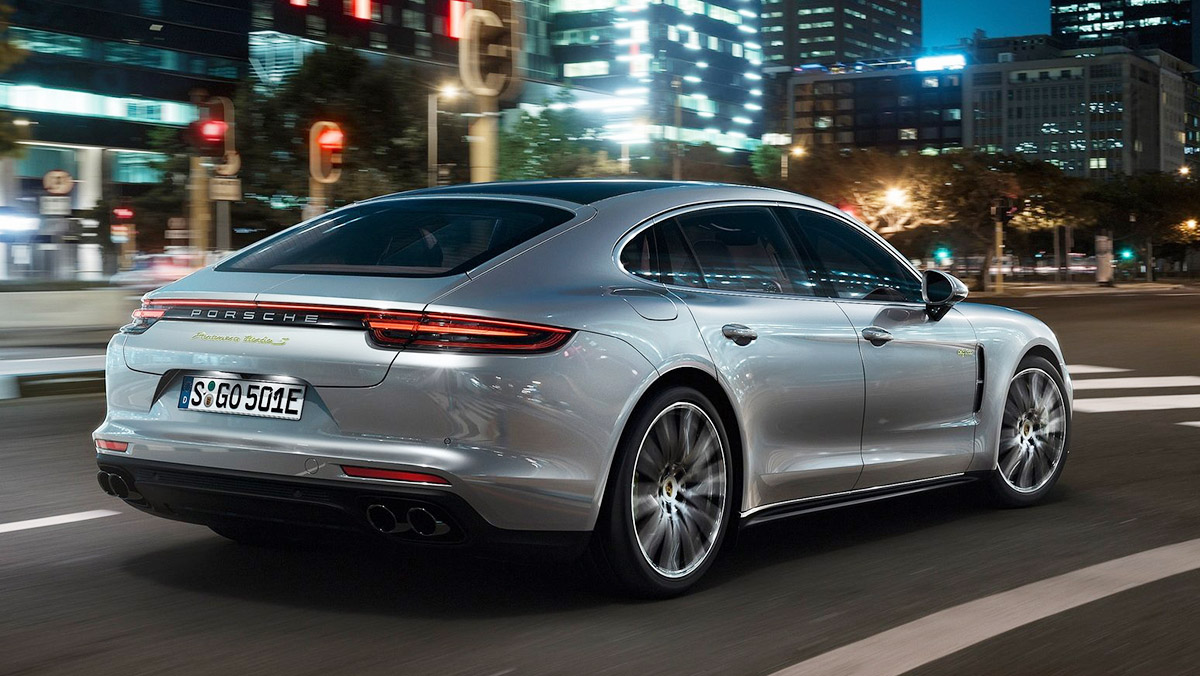 Los mejores Porsche de la Historia - Porsche Panamera Turbo S E-Hybrid (2017) Los mejores Porsche de la Historia - Porsche Panamera Turbo S E-Hybrid (2017)