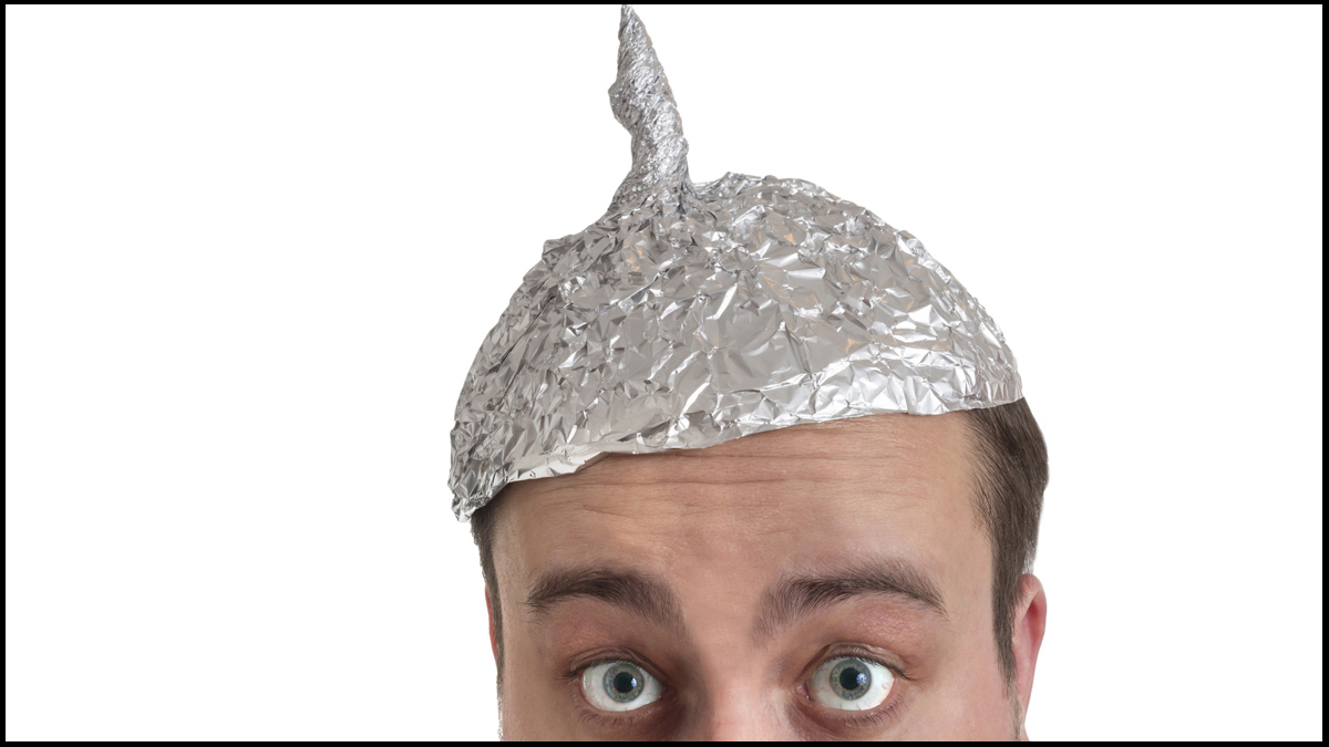 Nuestros desarrolladores no creen que les quieran controlar el cerebro Nuestros desarrolladores no creen en la teoría de la conspiración