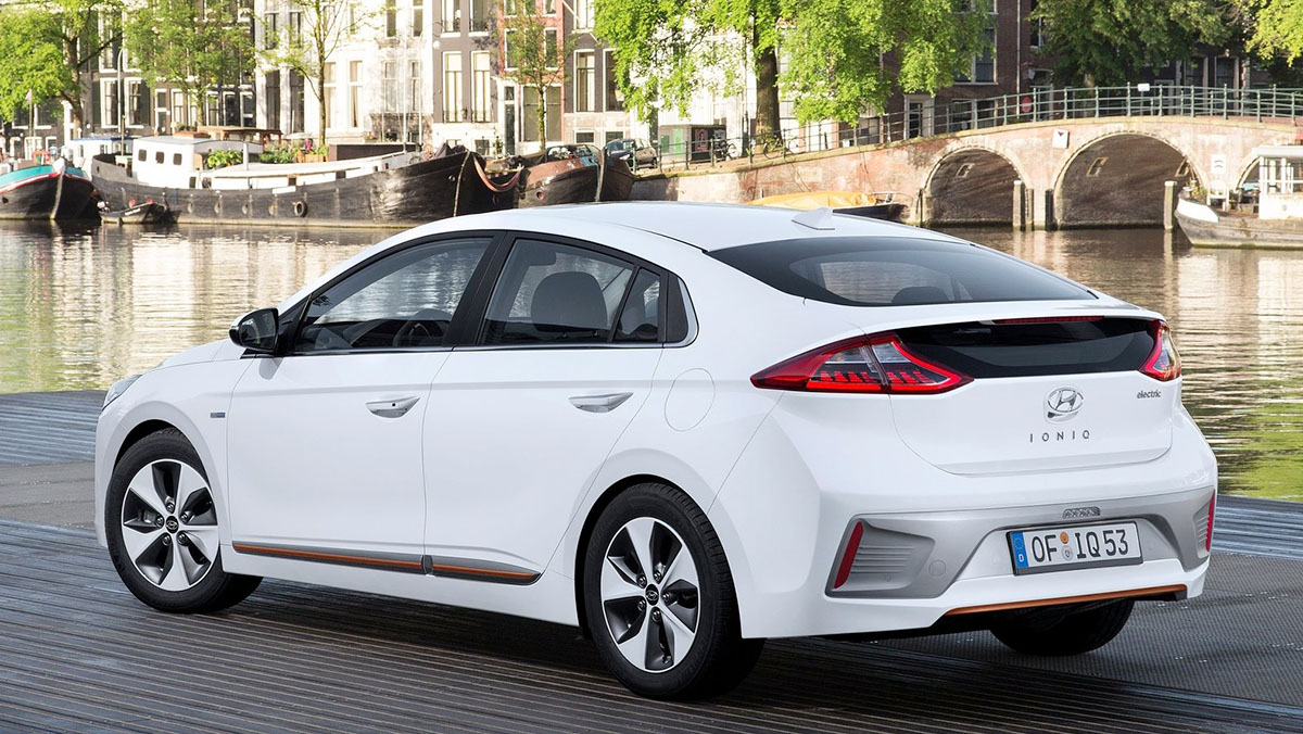 Los mejores coches eléctricos de 2017 - Hyundai Ioniq Los mejores coches eléctricos de 2017 - Hyundai Ioniq