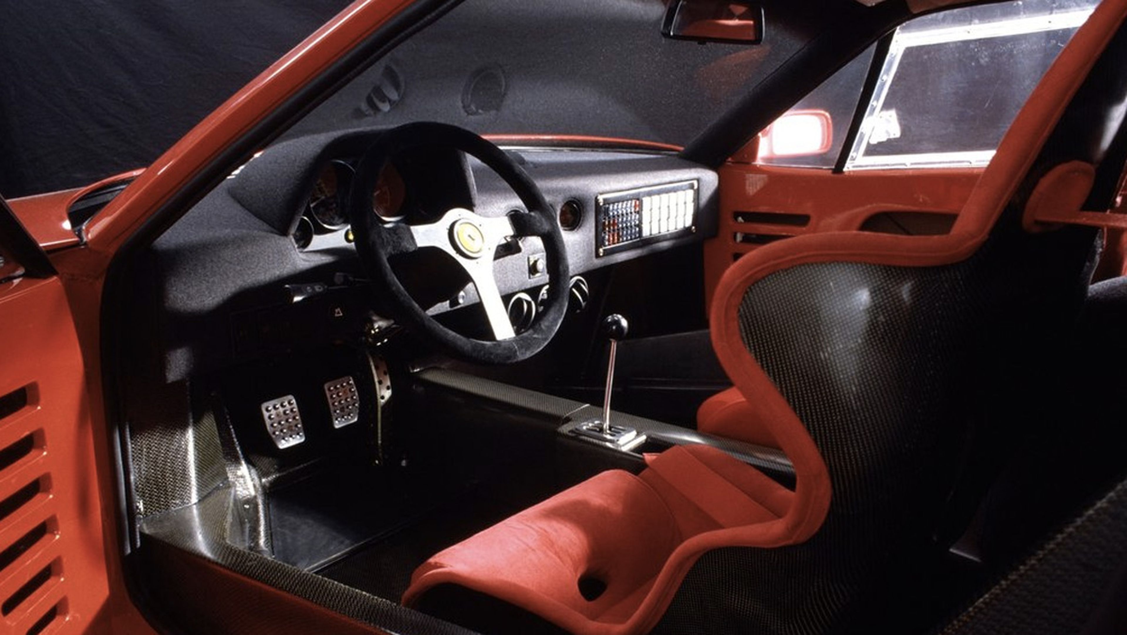 Superdeportivos que deberías conducir antes de morir: Ferrari F40 (II)