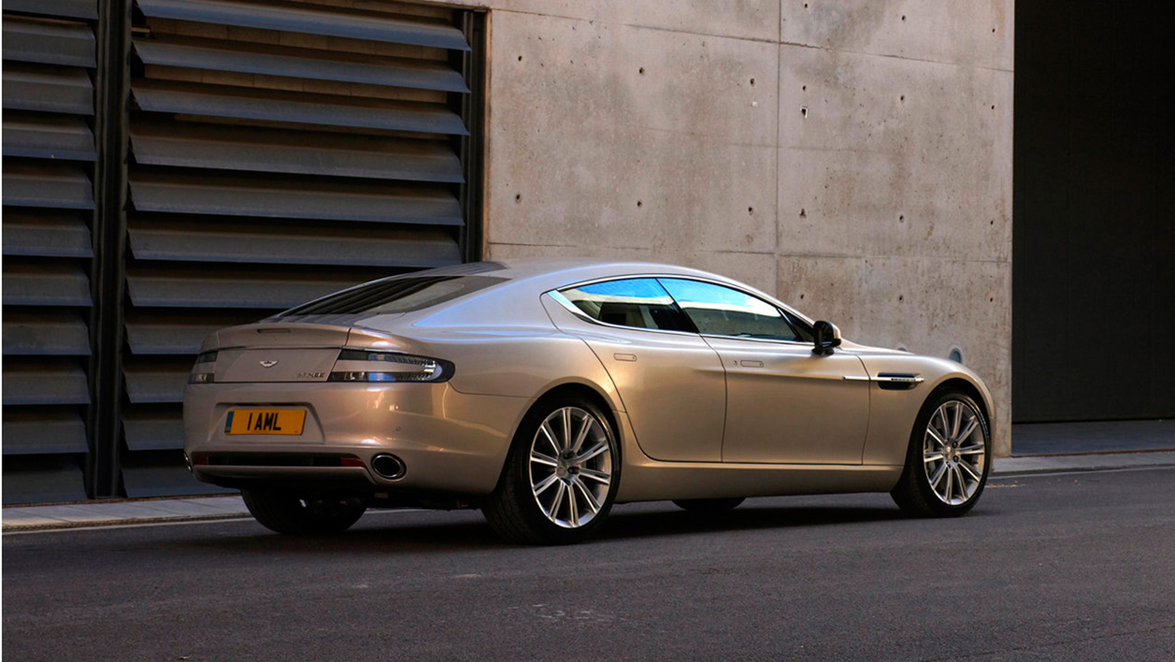 Coches familiares que mejor suenan: Aston Martin Rapide