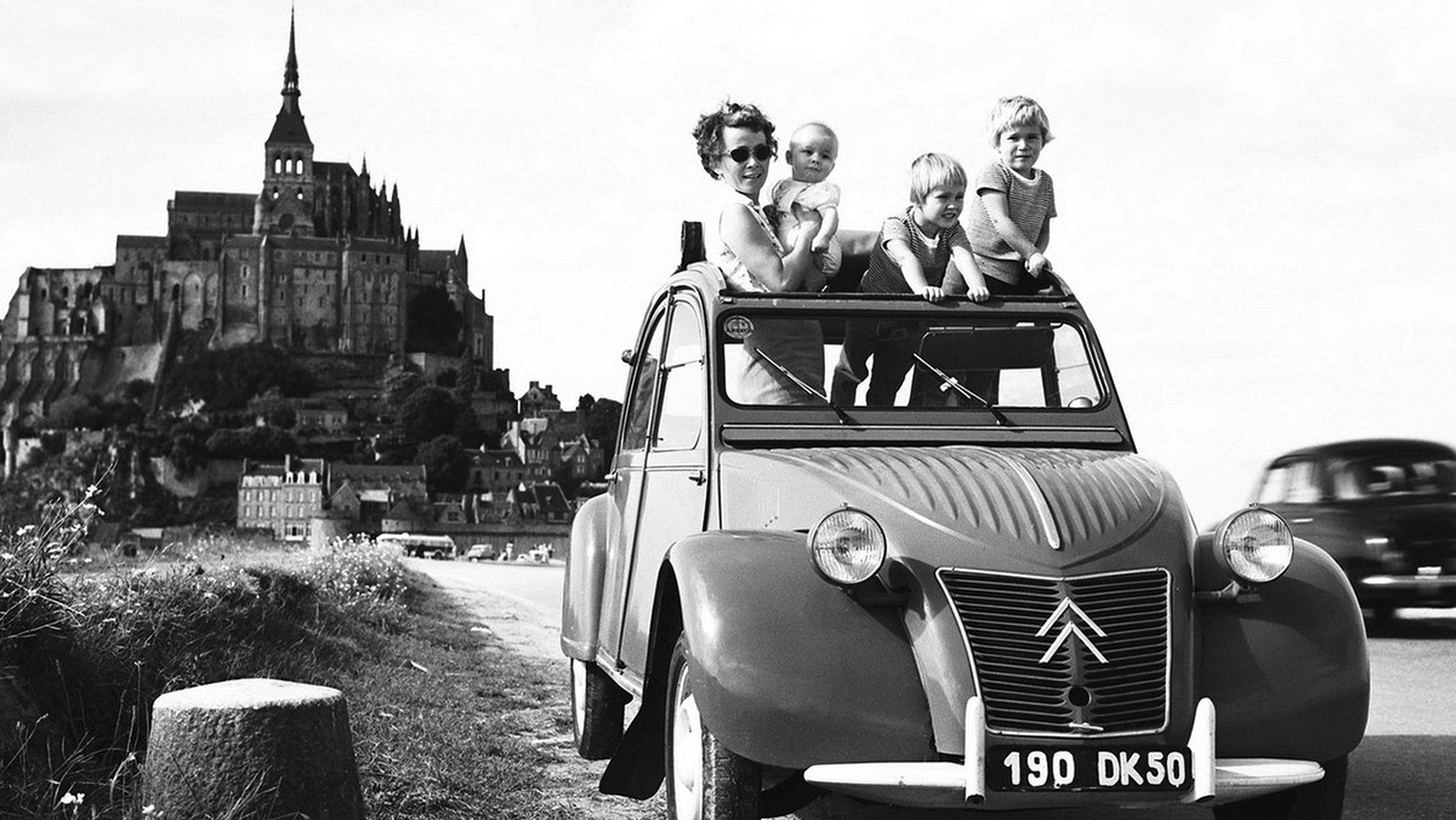 La historia del Citroën 2CV - En 1948 se presenta el modelo definitivo