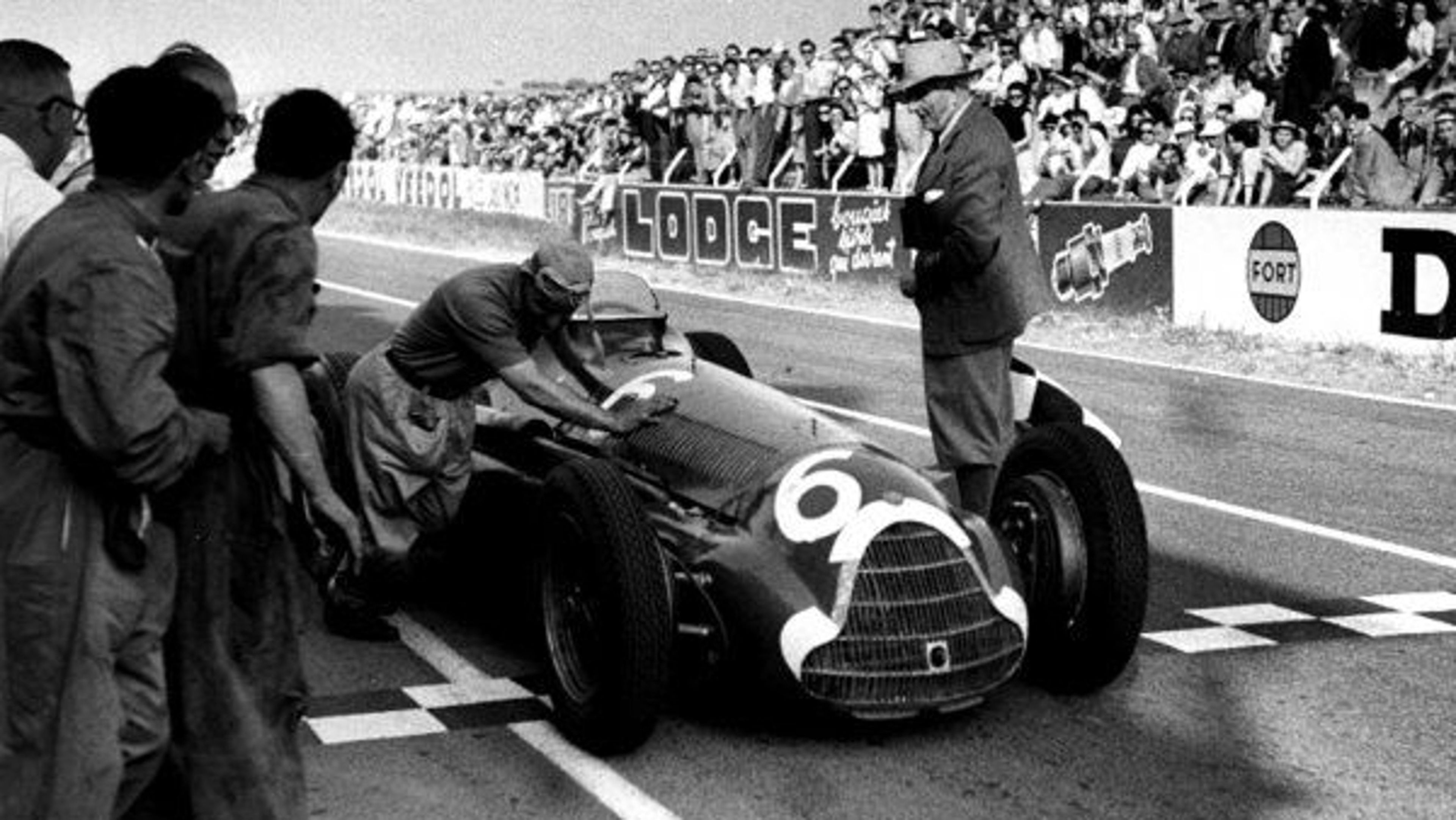 Luigi Faglioli con su Alfa gana el GP Francia 1951 en Reims
