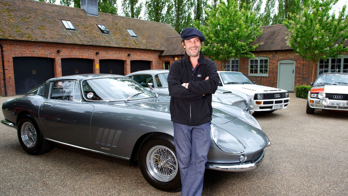La mansión de Jay Kay y su flota La mansión de Jay Kay y su flota