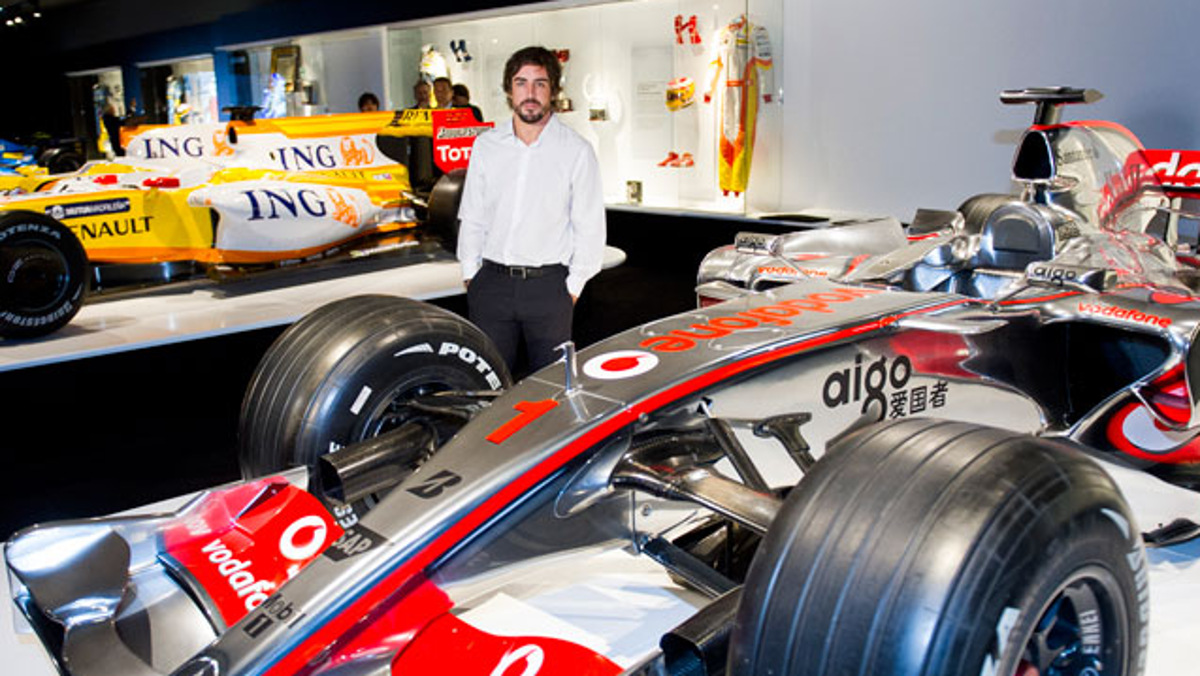 Alonso en su museo Alonso en su museo