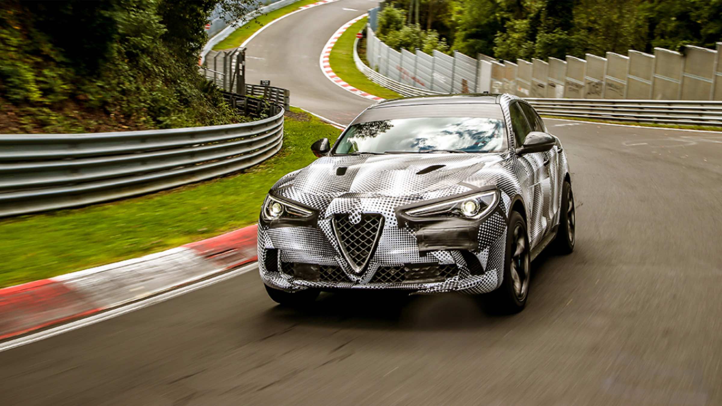 Alfa Romeo Stelvio Quadrifoglio en Nürburgring Alfa Romeo Stelvio Quadrifoglio en Nürburgring