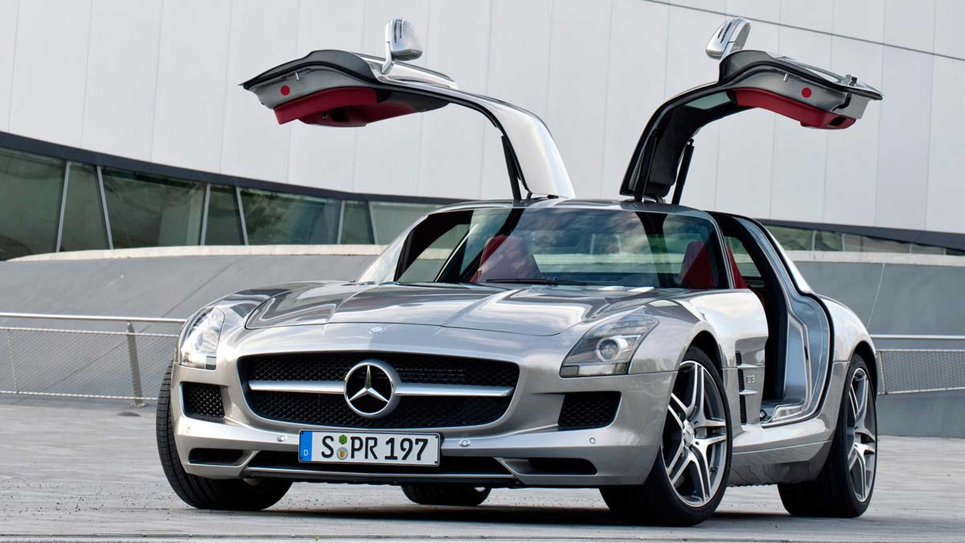 Coches que puedes comprar con Bitcoins: Mercedes SLS AMG