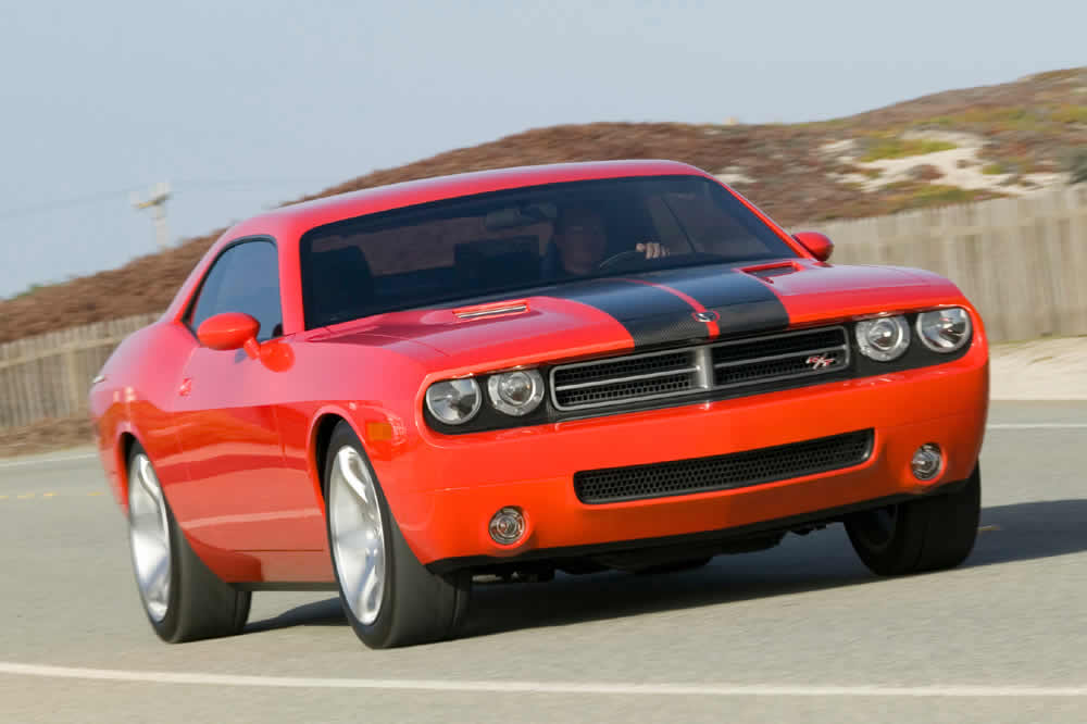 El Dodge Challenger SRT-8 de 2008 le mola mazo a Richard El Dodge Challenger SRT-8 de 2008 le mola mazo a Richard