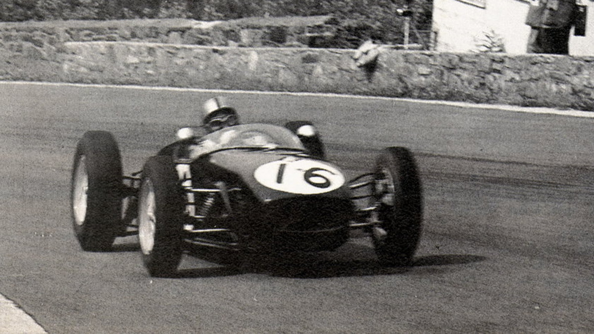 Stacey con su Lotus 18 en Spa 1960 Stacey con su Lotus 18 en Spa 1960