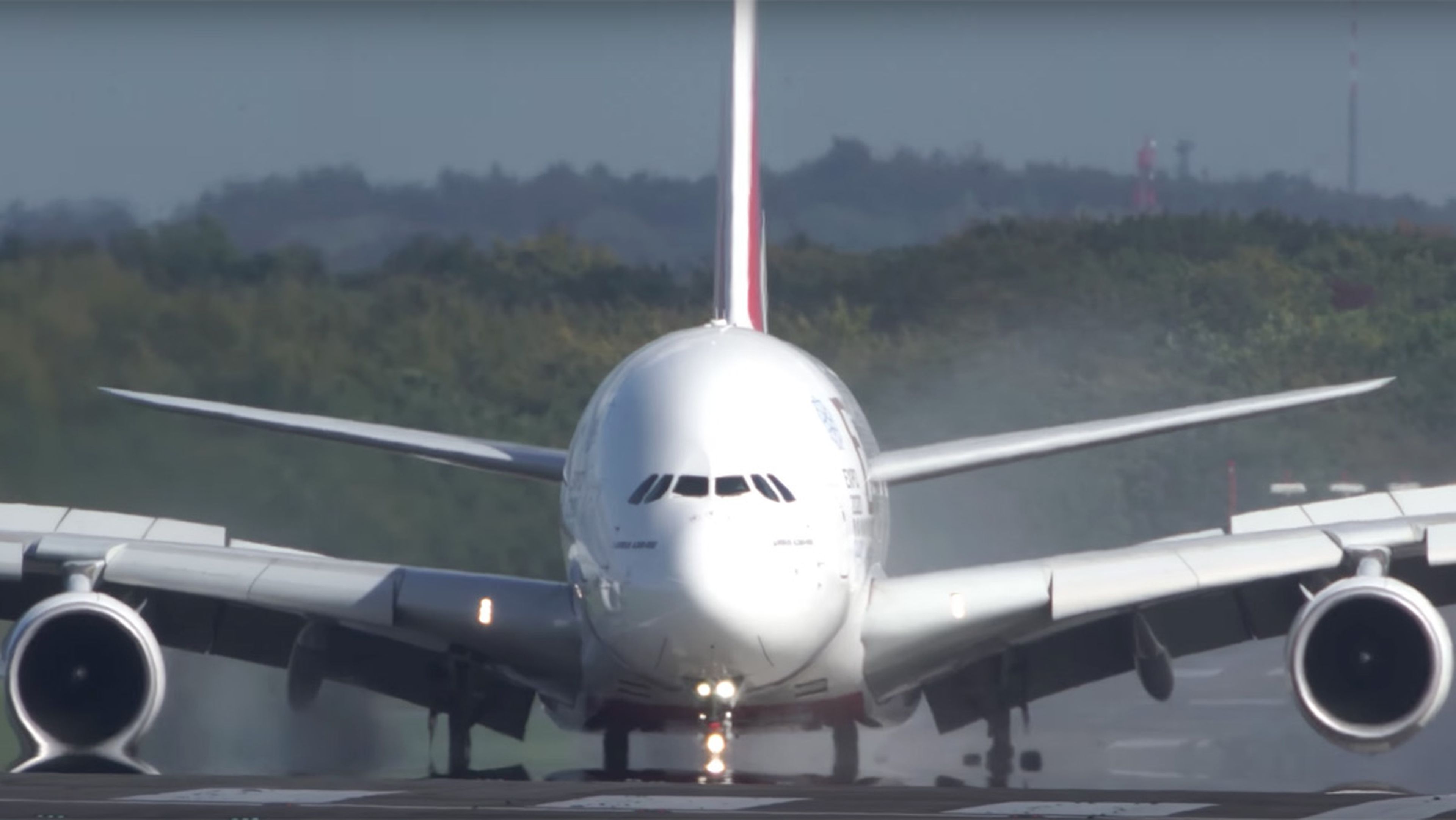 Aterrizaje avión Emirates