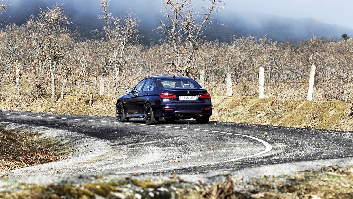 BMW M3 2017 BMW M3 vs Volvo S60 Polestar