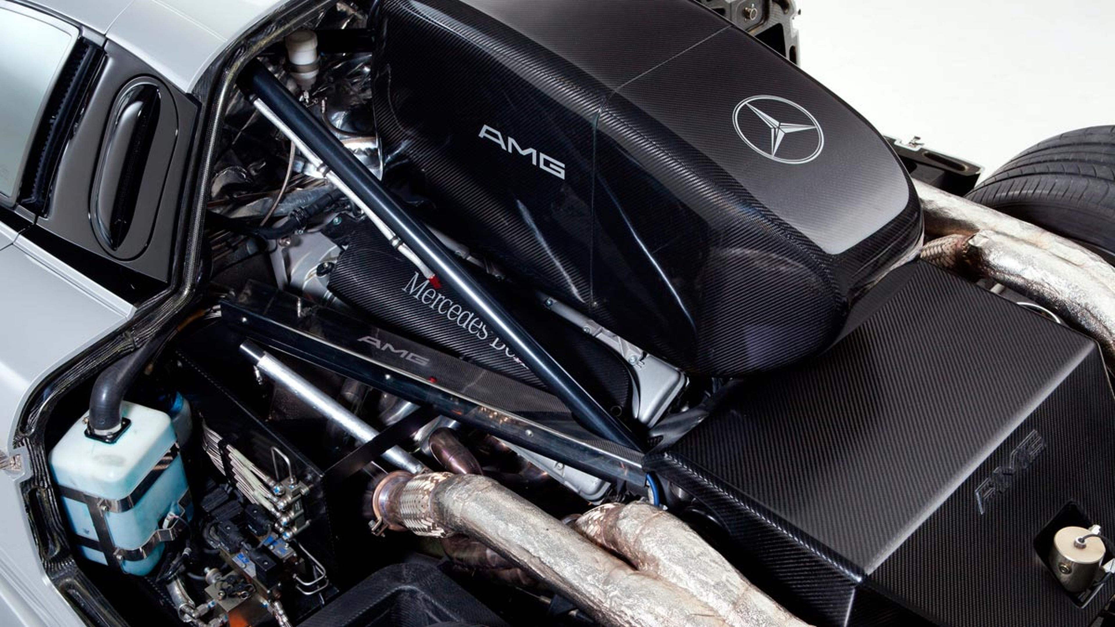 Deportivos de calle con motor de competición: Mercedes CLK GTR