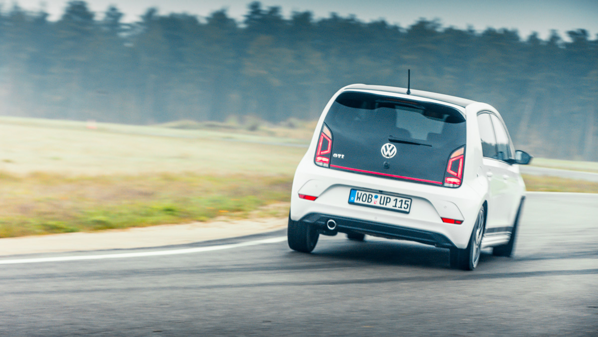 Volkswagen up! GTI (curva) Volkswagen up! GTI (curva)
