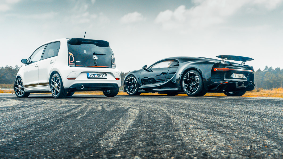 Volkswagen up! GTI vs Bugatti Chiron Volkswagen up! GTI vs Bugatti Chiron
