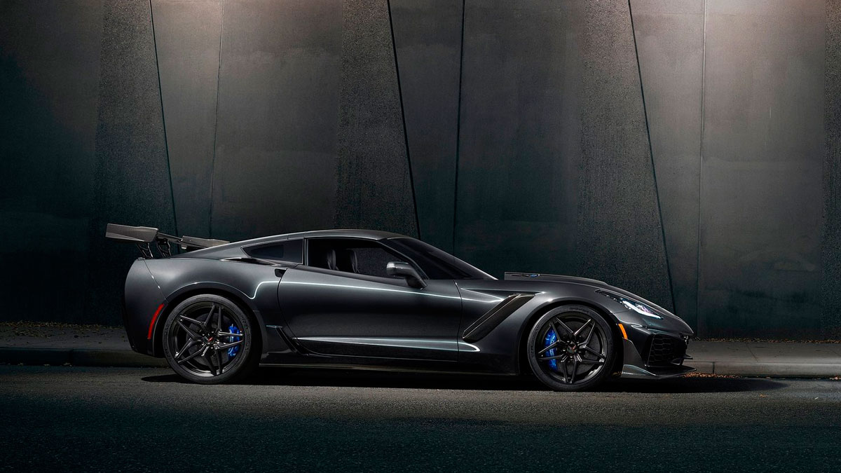 Chevrolet Corvette ZR1 2018 lateral Chevrolet Corvette ZR1 2018 superdeportivo