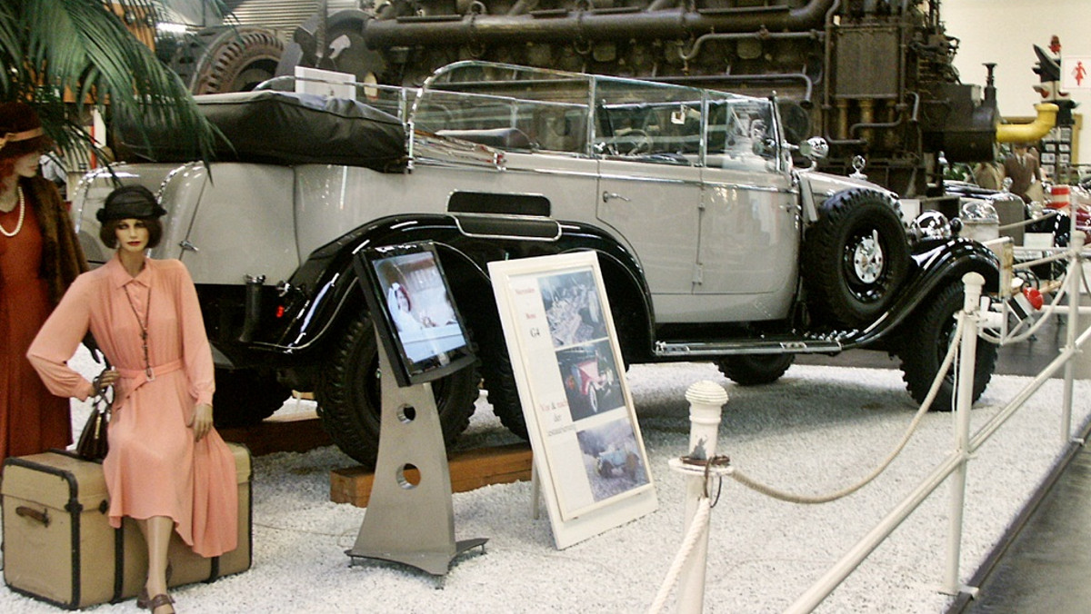 Mercedes_Benz_G-4_(1938)_rearFranco Mercedes_Benz_G-4_(1938)_rearFranco