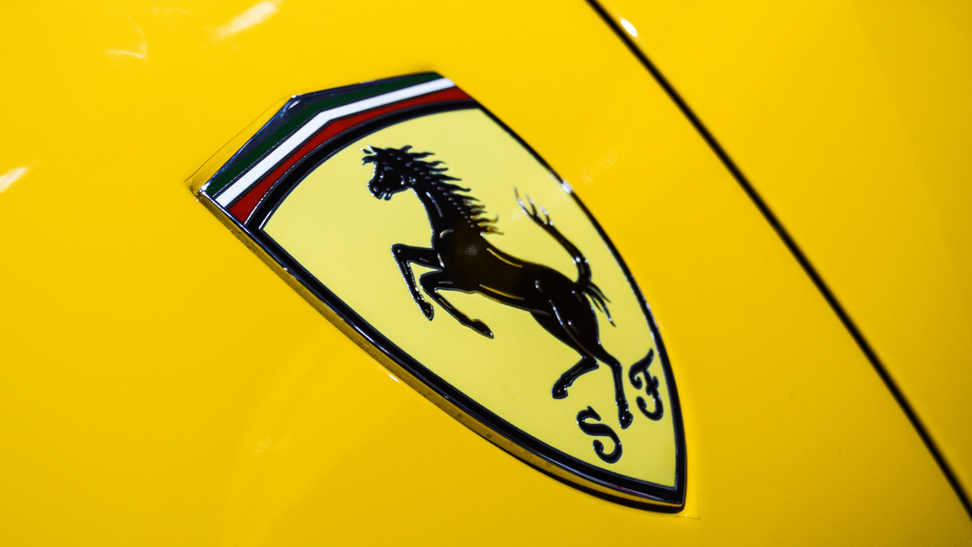 El 'otro' logo de los Ferrari de calle
